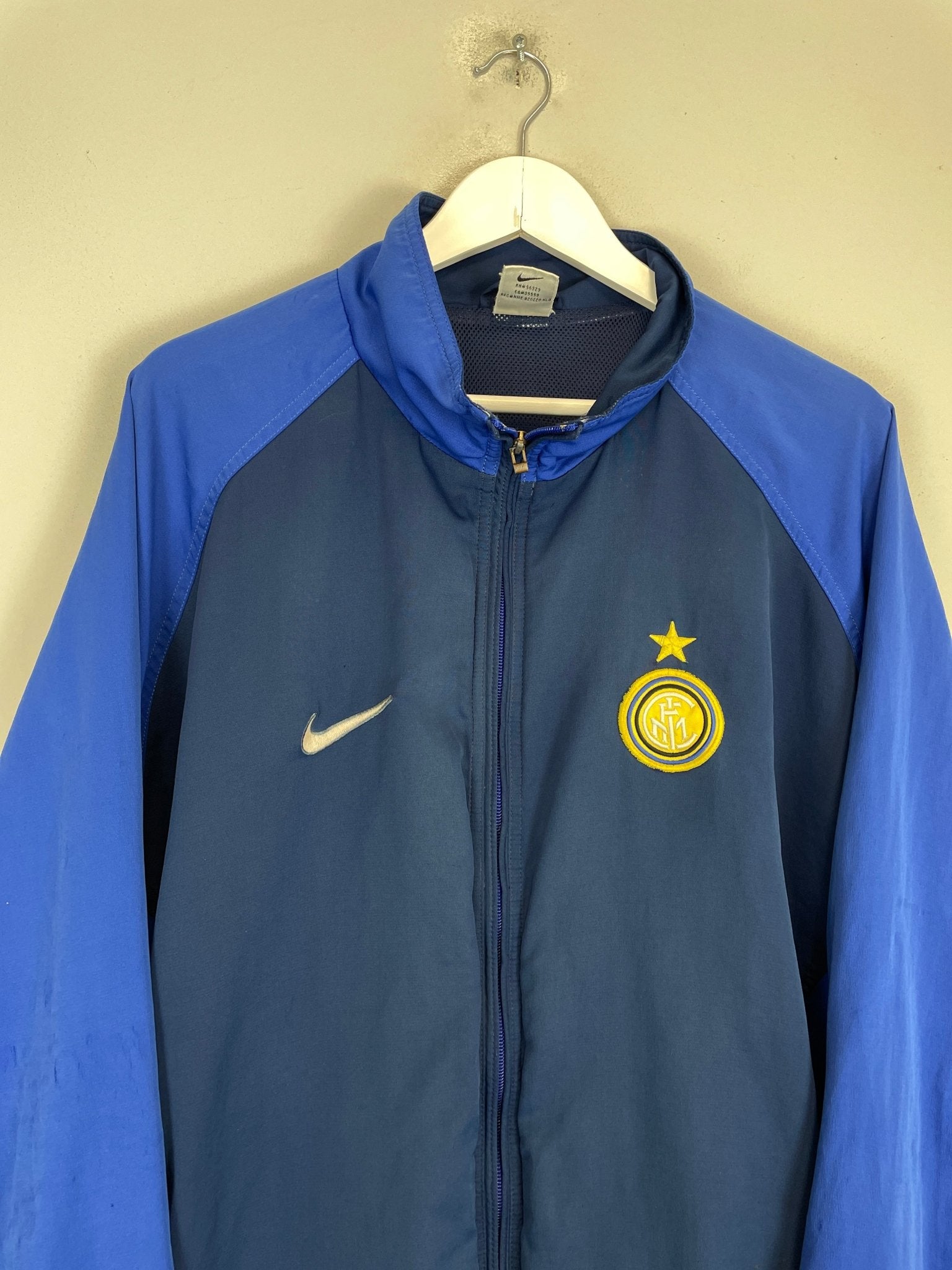 Shop 1998/99 INTER MILAN TRACK JACKET (XL) NIKE, classic football shirts, vintage football shirts & retro soccer jerseys at Cult Kits