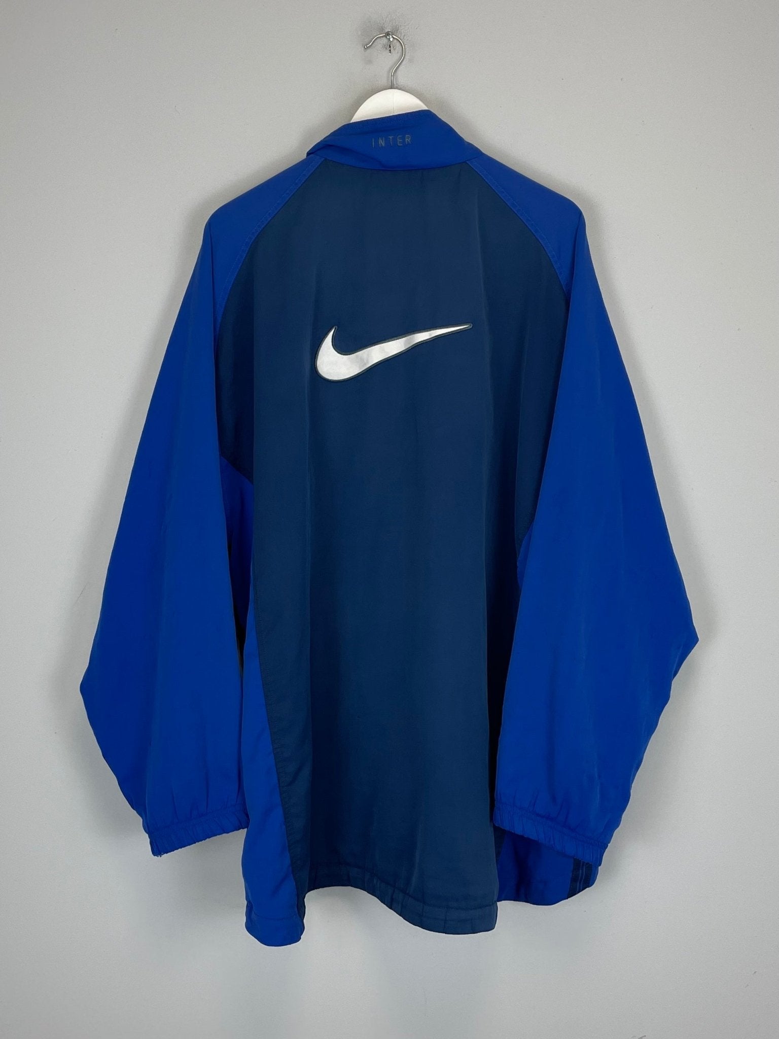 Shop 1998/99 INTER MILAN TRACK JACKET (XL) NIKE, classic football shirts, vintage football shirts & retro soccer jerseys at Cult Kits