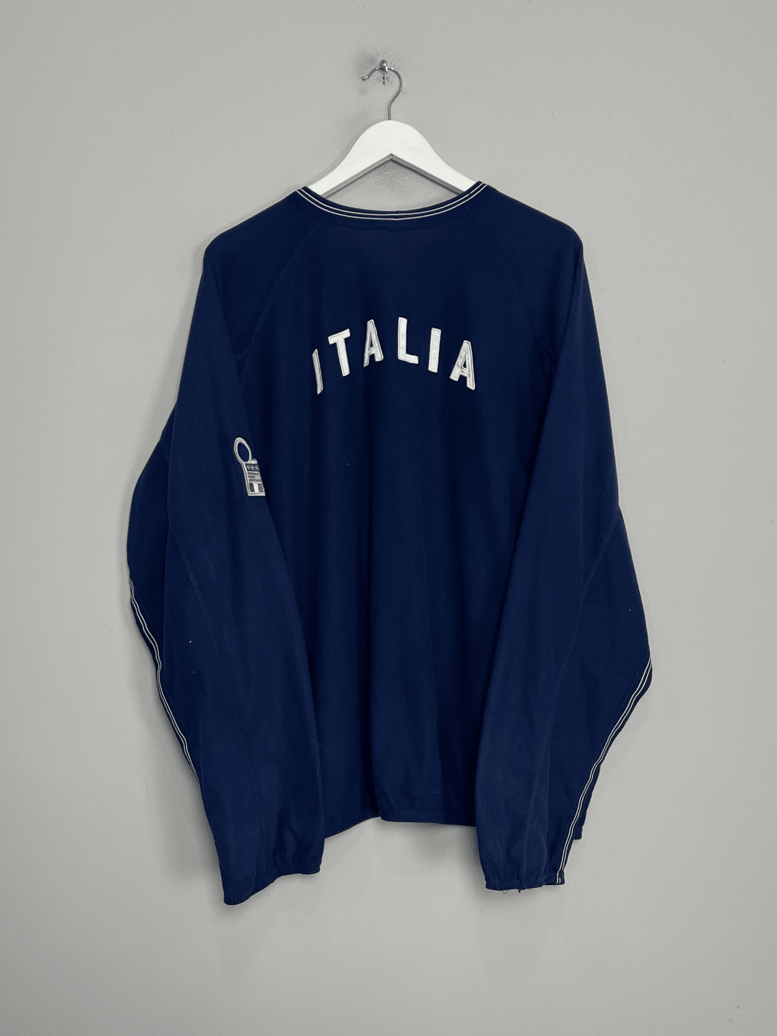 Shop 1998/99 ITALY FLEECE JUMPER (XL) NIKE, classic football shirts, vintage football shirts & retro soccer jerseys at Cult Kits