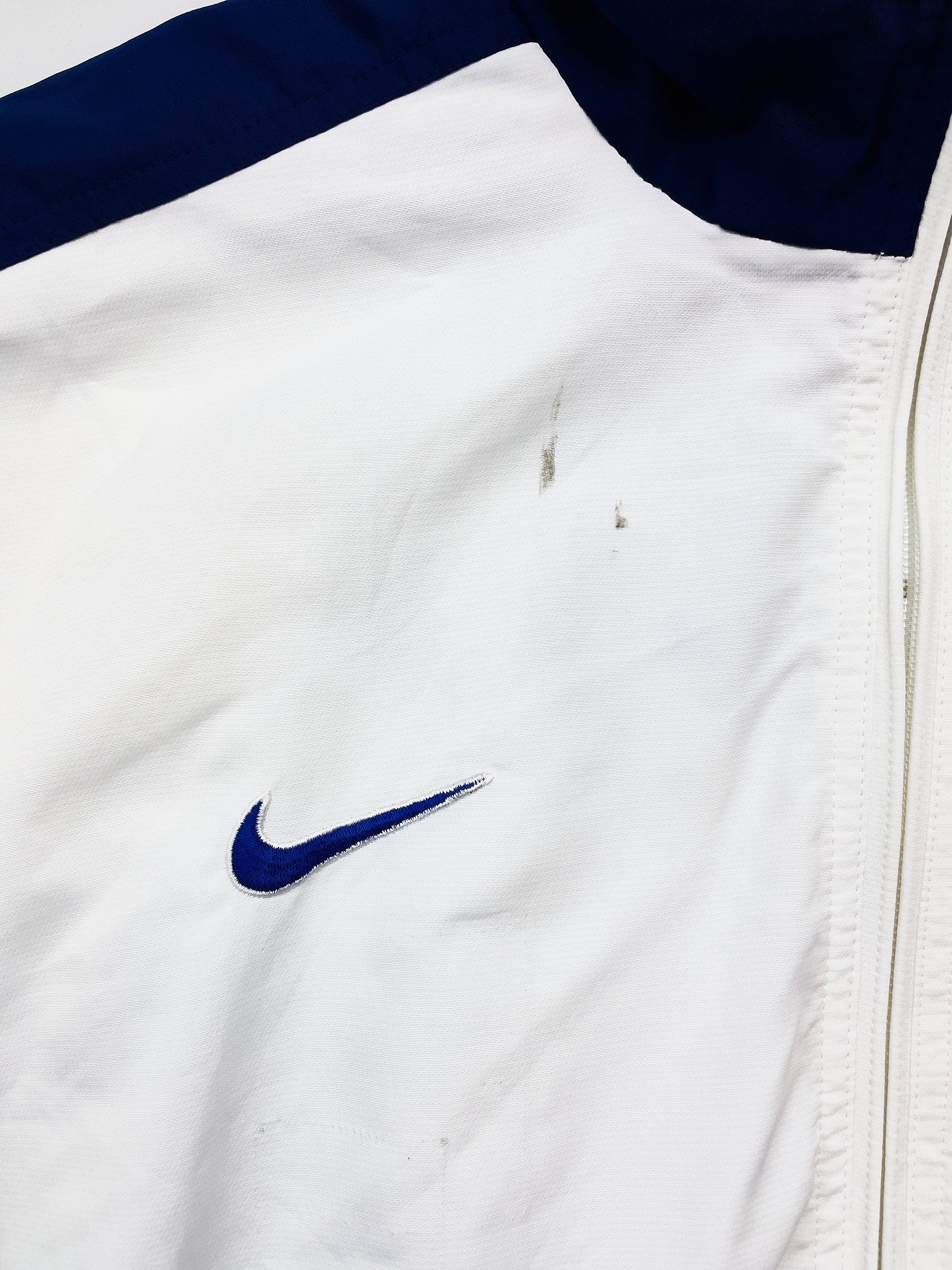Buy 1998/99 Italy Track Jacket (L) Nike ~ Free worldwide shipping ~ Authentic Vintage Football Shirts from Cult Kits