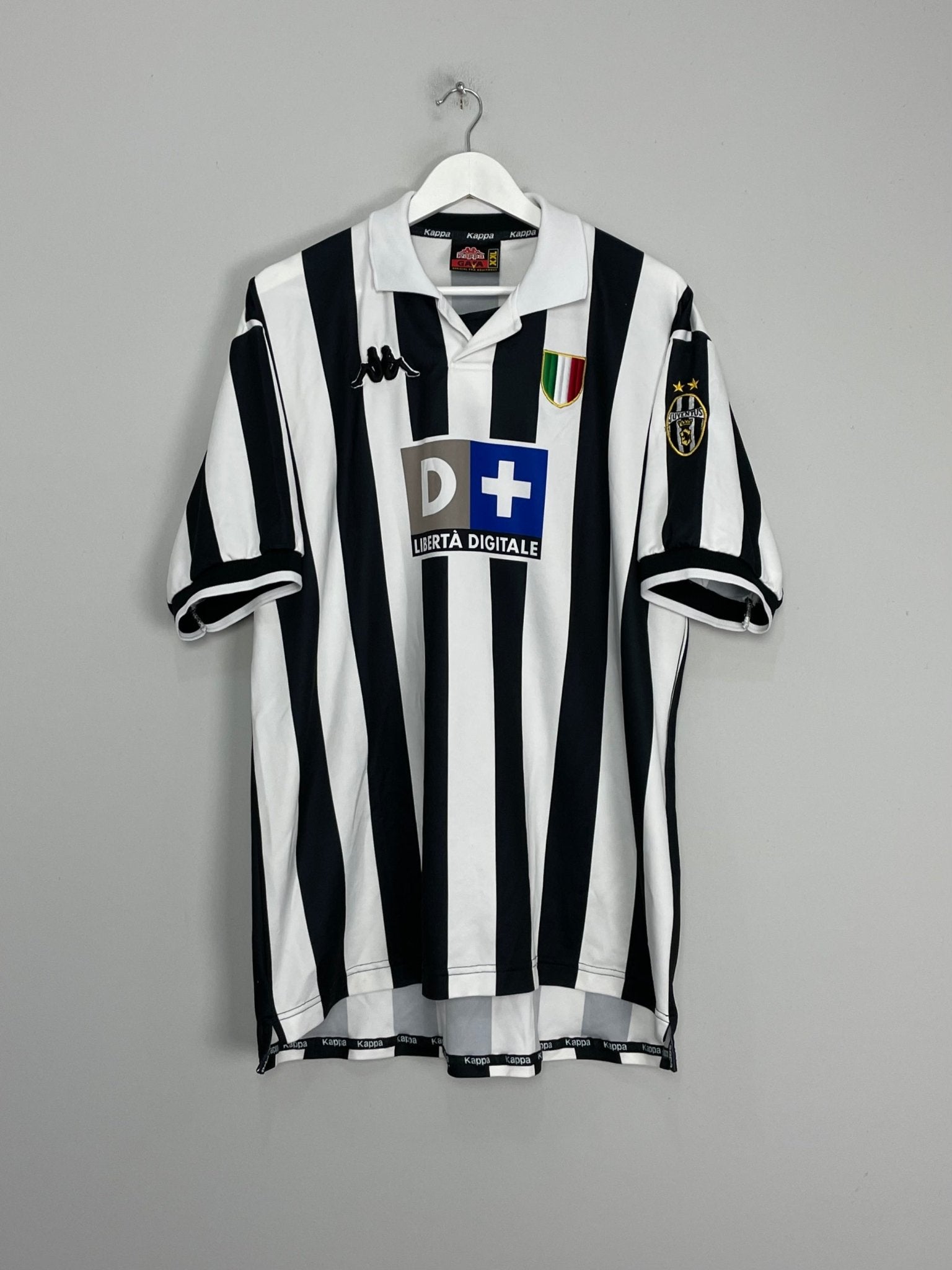Shop 1998/99 JUVENTUS DEL PIERO #10 HOME SHIRT (XXL) KAPPA, classic football shirts, vintage football shirts & retro soccer jerseys at Cult Kits