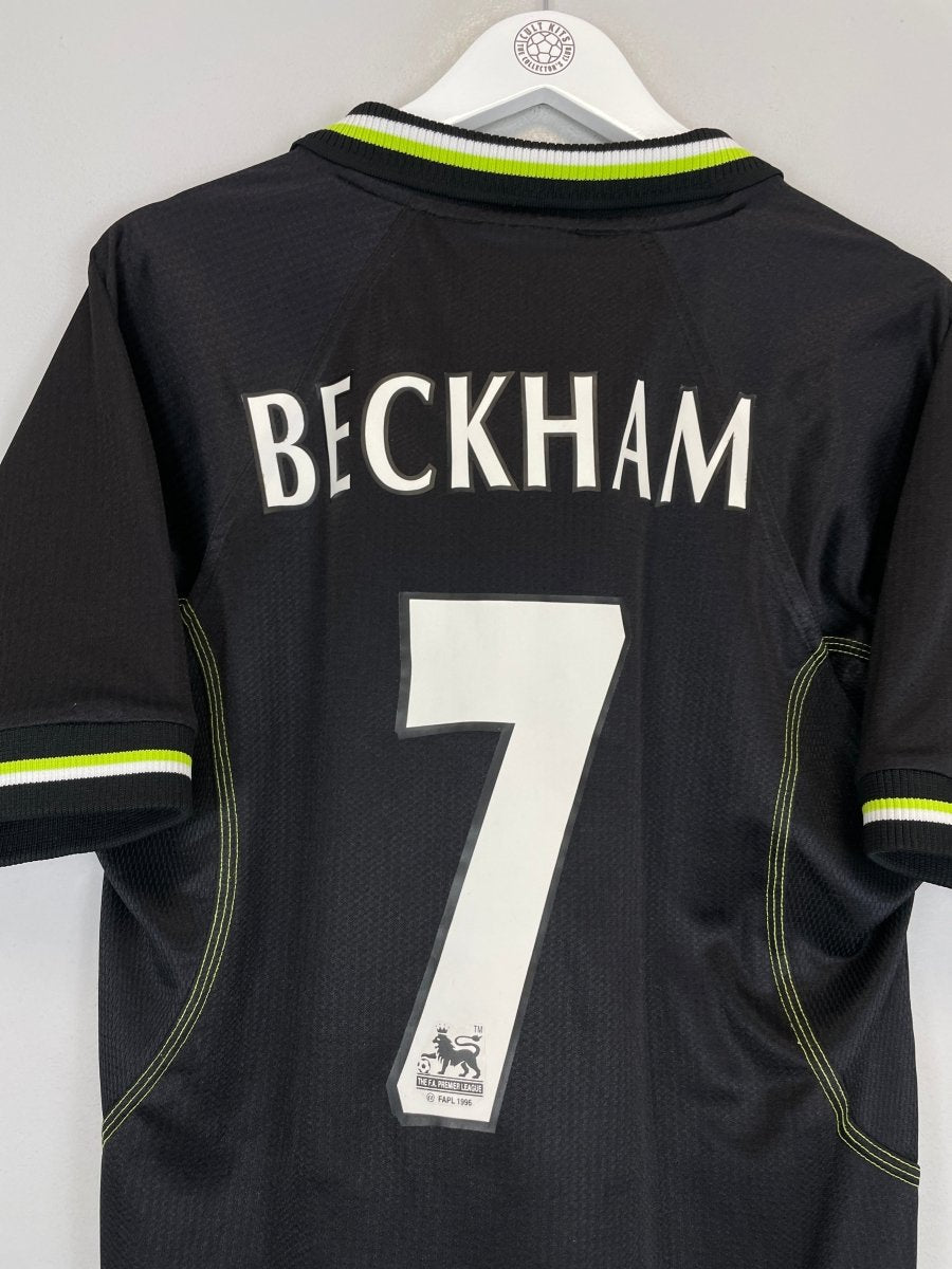 1998/99 MANCHESTER UNITED BECKHAM 7 AWAY SHIRT (M) UMBRO - Cult Kits - Medium - Buy Vintage Football Shirts, Authentic Retro Football Shirts For Sale, Classic Football Shirts & Soccer Jersey