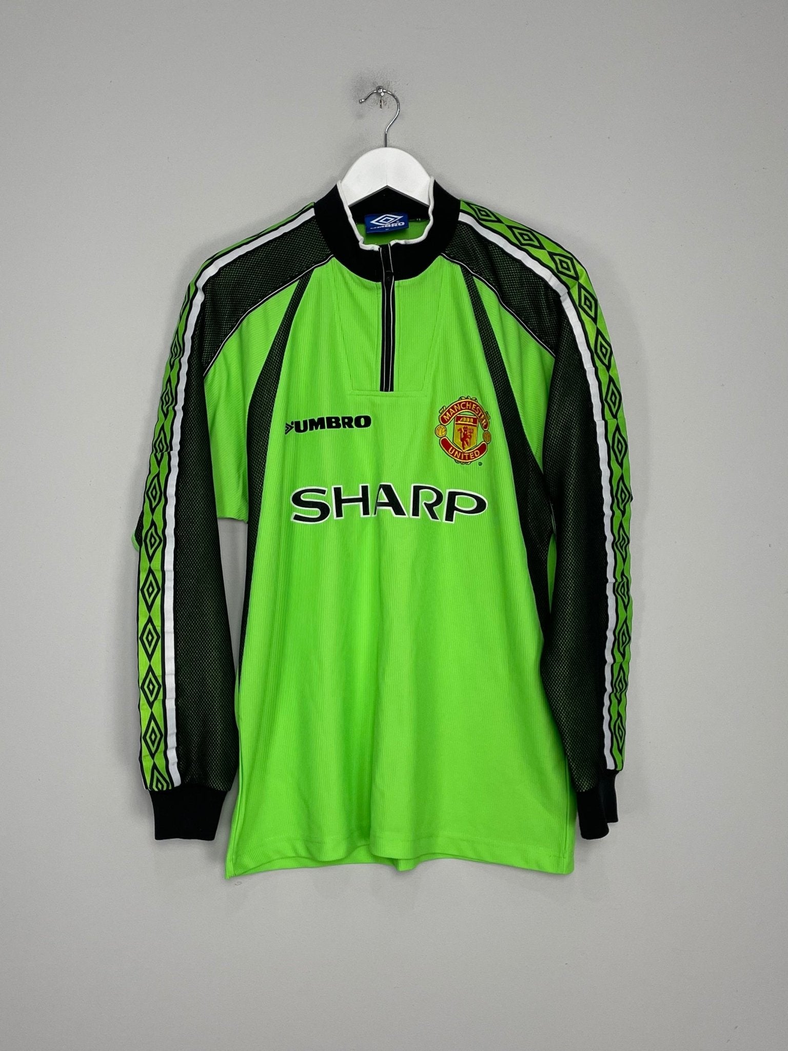 Shop 1998/99 MANCHESTER UNITED GK SHIRT (M) UMBRO, classic football shirts, vintage football shirts & retro soccer jerseys at Cult Kits