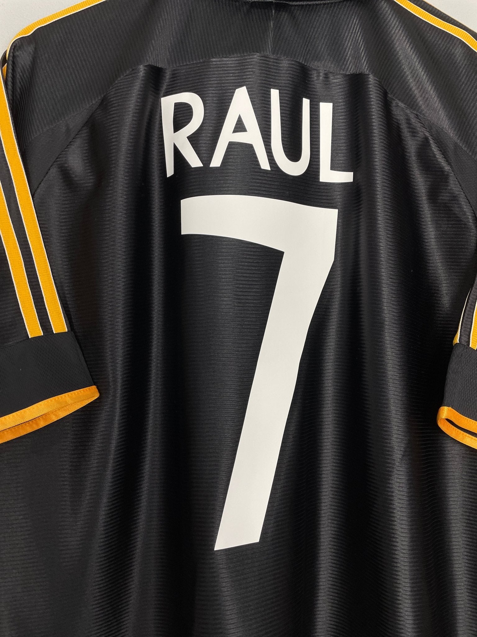 Shop 1998/99 REAL MADRID RAUL #7 AWAY SHIRT (XL) ADIDAS, classic football shirts, vintage football shirts & retro soccer jerseys at Cult Kits