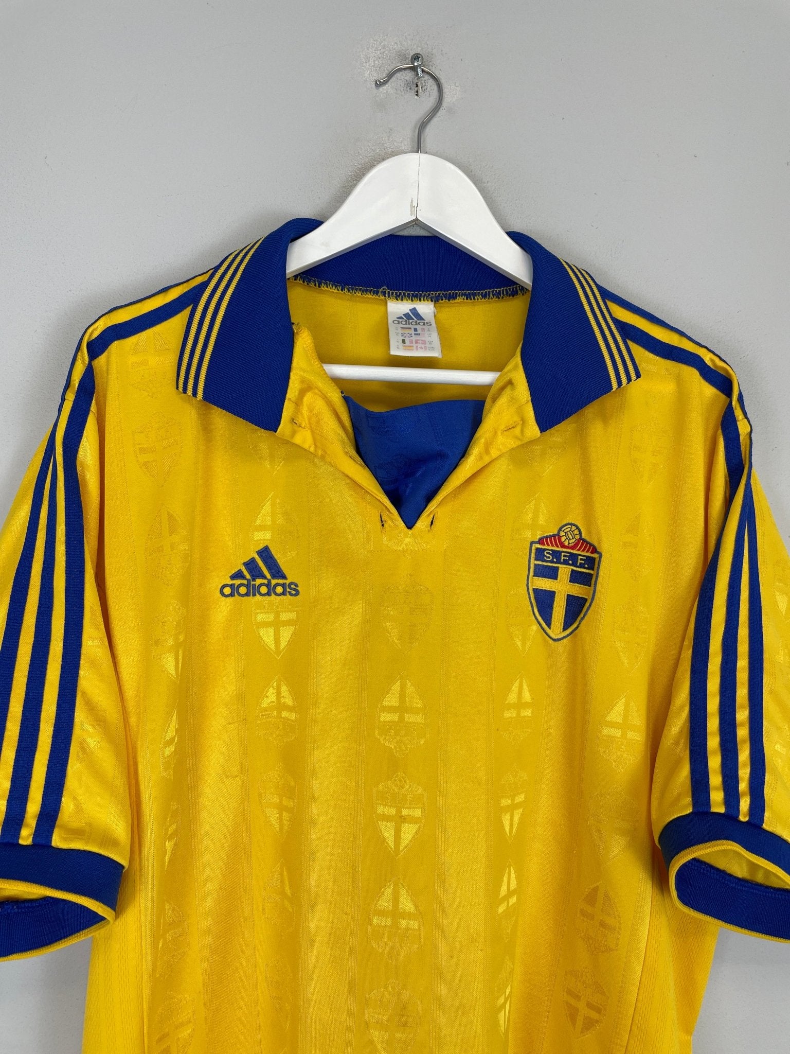 Shop 1998/99 SWEDEN HOME SHIRT (XL) ADIDAS, classic football shirts, vintage football shirts & retro soccer jerseys at Cult Kits