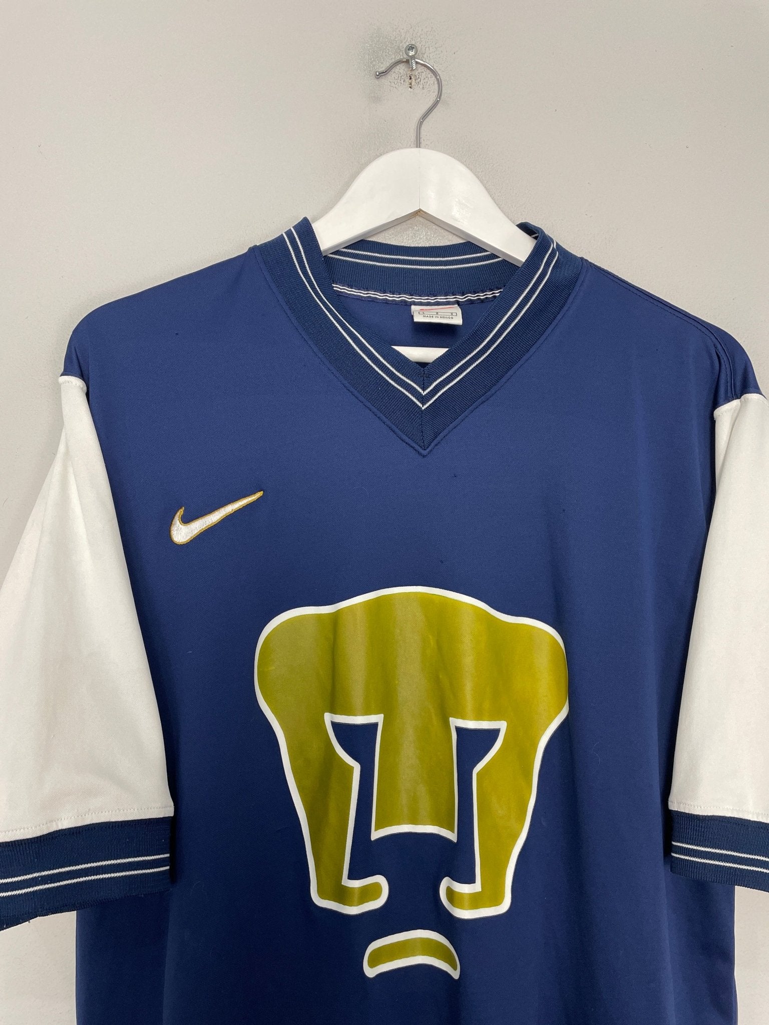 Shop 1998/99 UNAM PUMAS AWAY SHIRT (L) NIKE, classic football shirts, vintage football shirts & retro soccer jerseys at Cult Kits