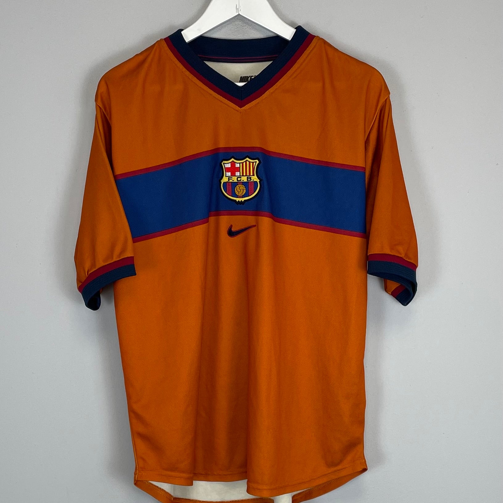 Shop 1998/00 BARCELONA #15 AWAY SHIRT (M) NIKE, classic football shirts, vintage football shirts & retro soccer jerseys at Cult Kits