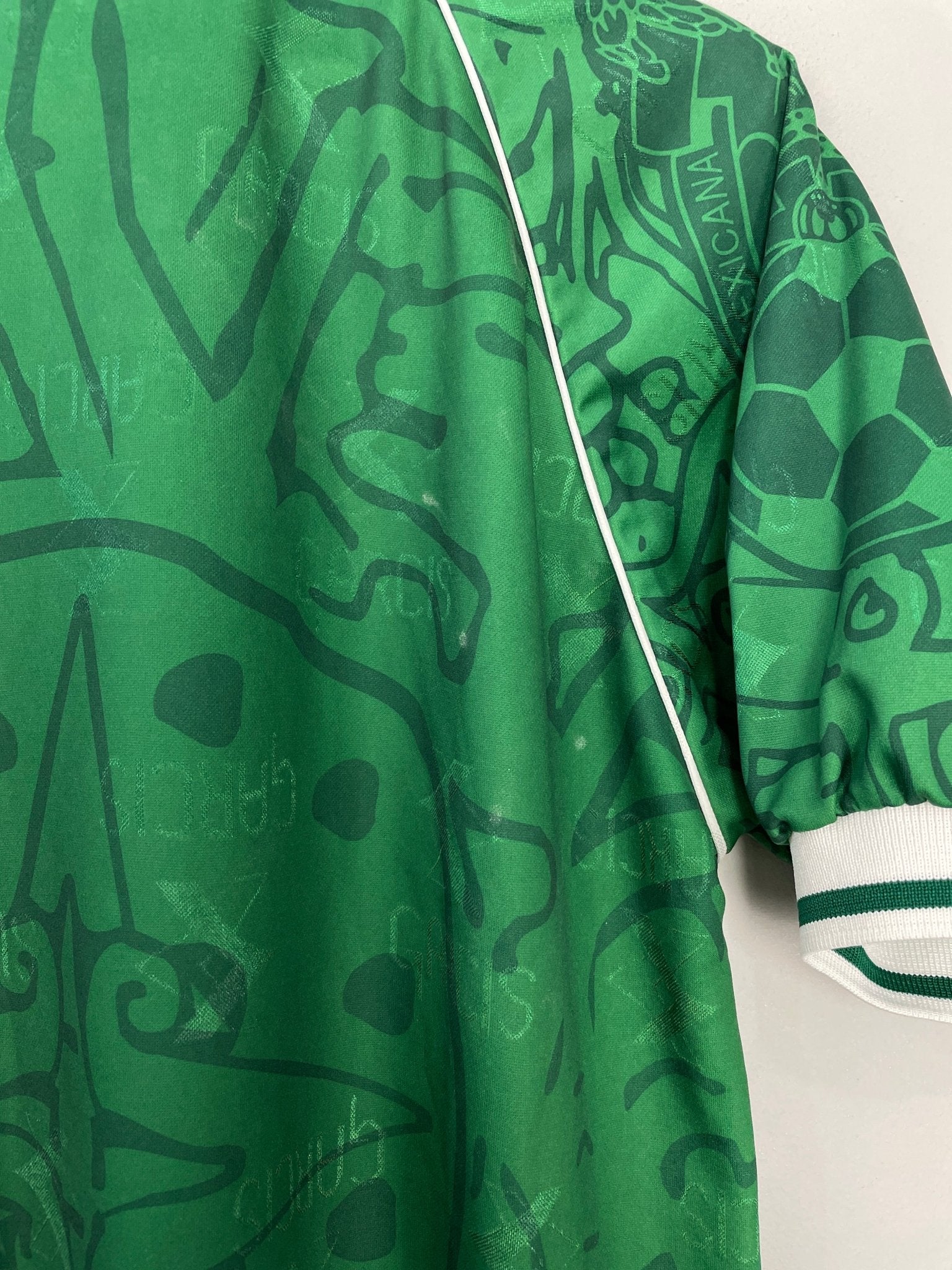 Shop 1999 MEXICO HOME SHIRT (M) GARCIS, classic football shirts, vintage football shirts & retro soccer jerseys at Cult Kits