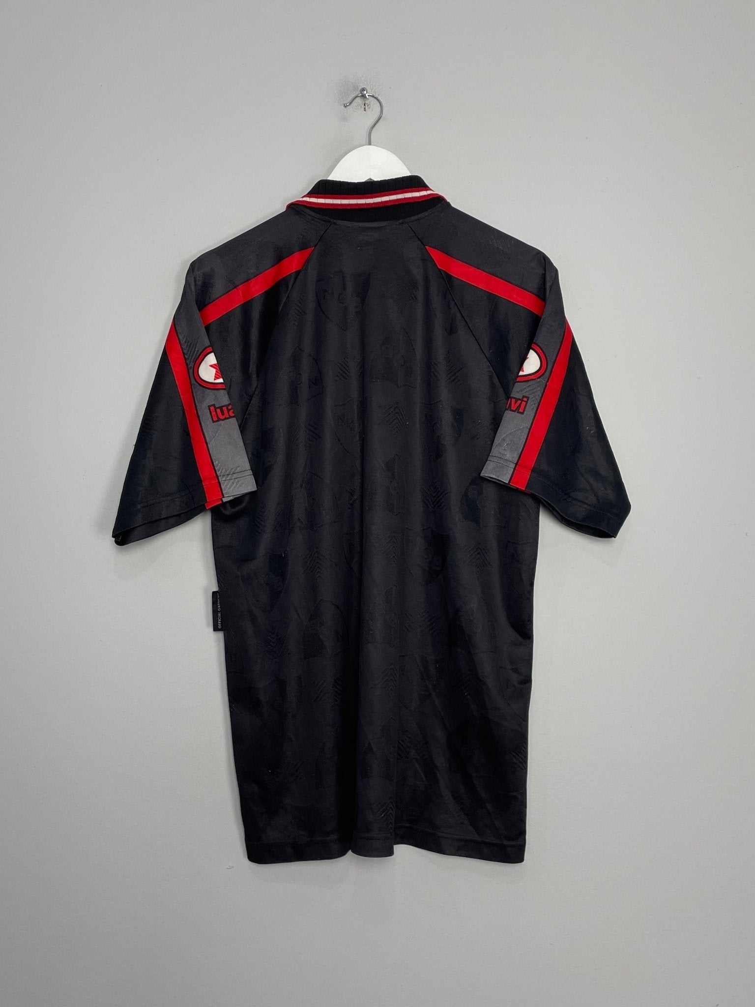 Shop 1999 NEWELLS OLD BOYS THIRD SHIRT (L) LUANVI, classic football shirts, vintage football shirts & retro soccer jerseys at Cult Kits