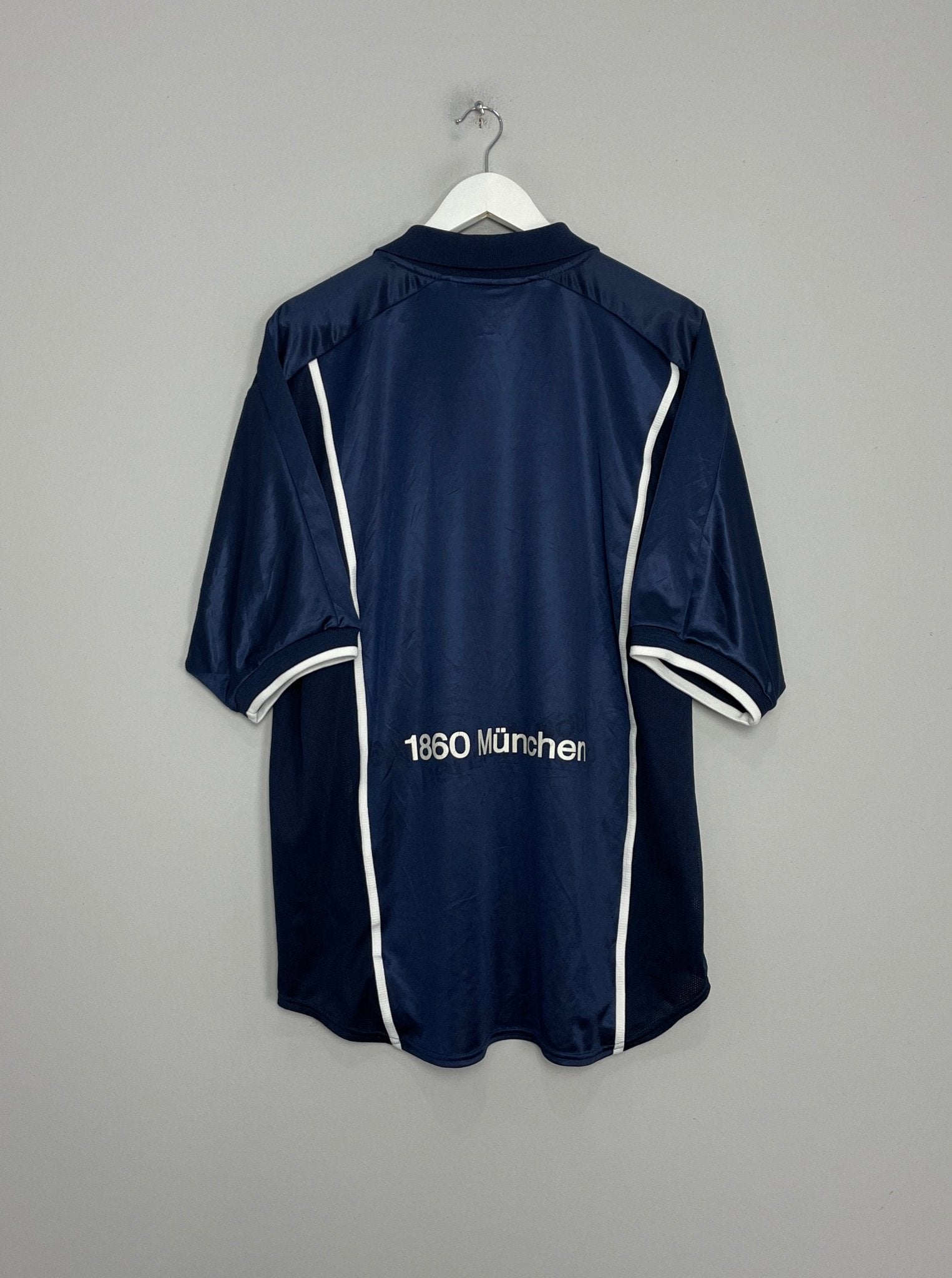 Shop 1999/00 1860 MUNICH AWAY SHIRT (XL) NIKE, classic football shirts, vintage football shirts & retro soccer jerseys at Cult Kits
