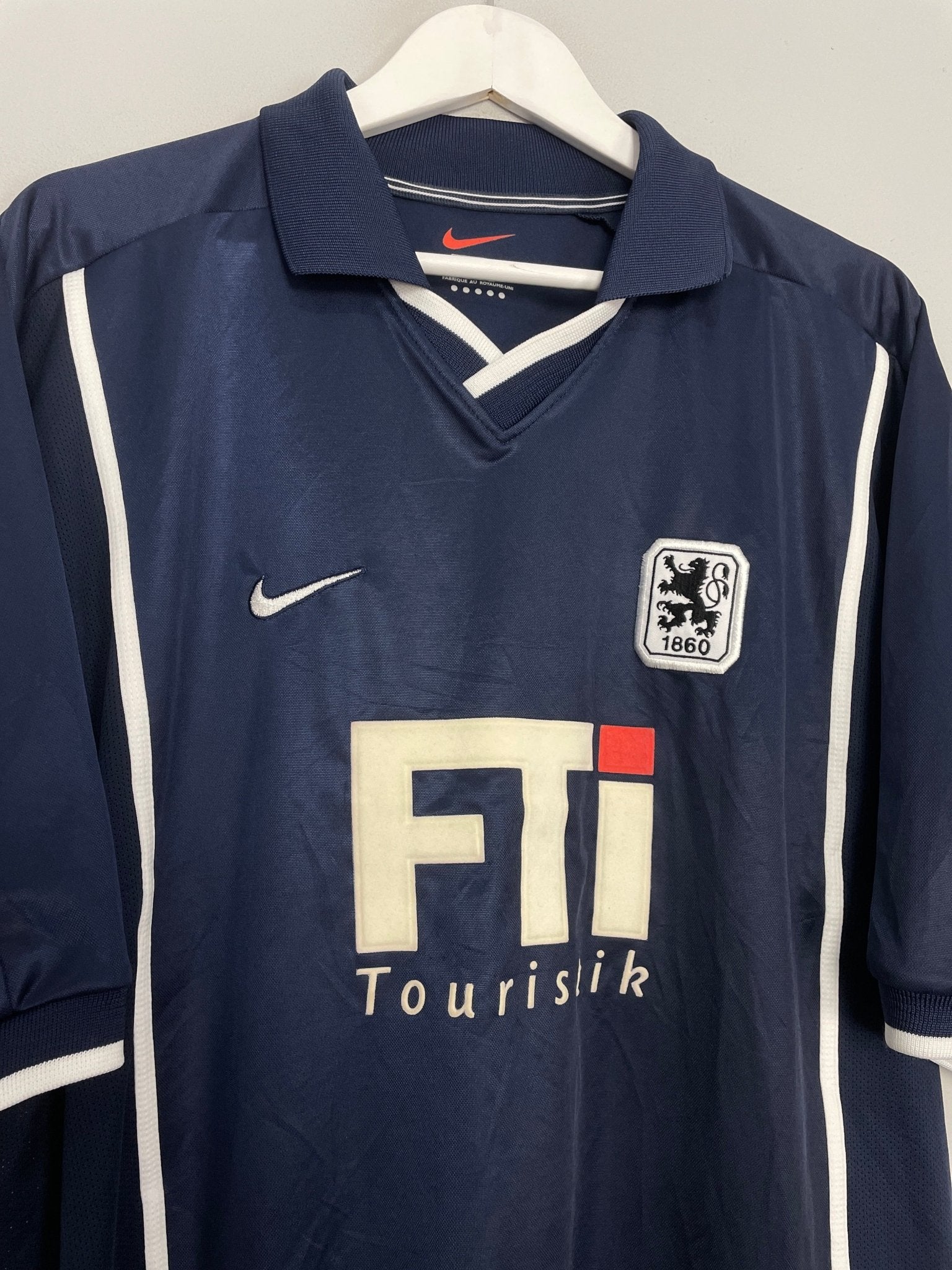 Shop 1999/00 1860 MUNICH AWAY SHIRT (XL) NIKE, classic football shirts, vintage football shirts & retro soccer jerseys at Cult Kits