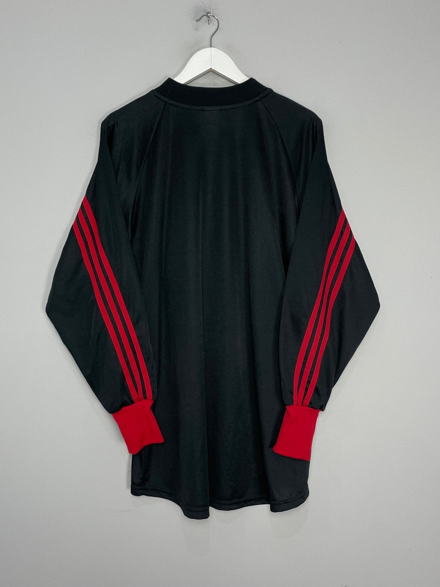 Shop 1999/00 AC MILAN GK SHIRT (L) ADIDAS, classic football shirts, vintage football shirts & retro soccer jerseys at Cult Kits