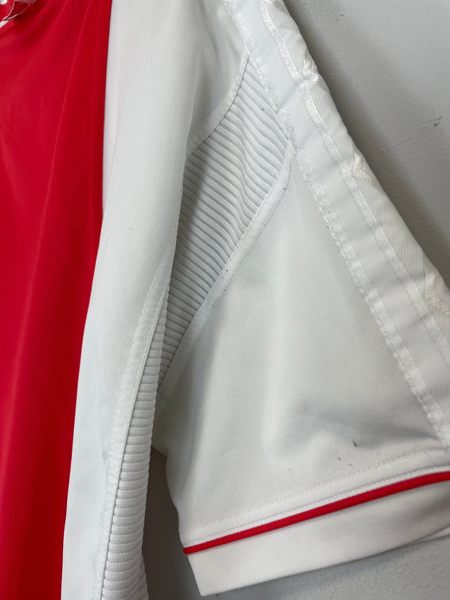 Shop 1999/00 AJAX HOME SHIRT (L) UMBRO, classic football shirts, vintage football shirts & retro soccer jerseys at Cult Kits