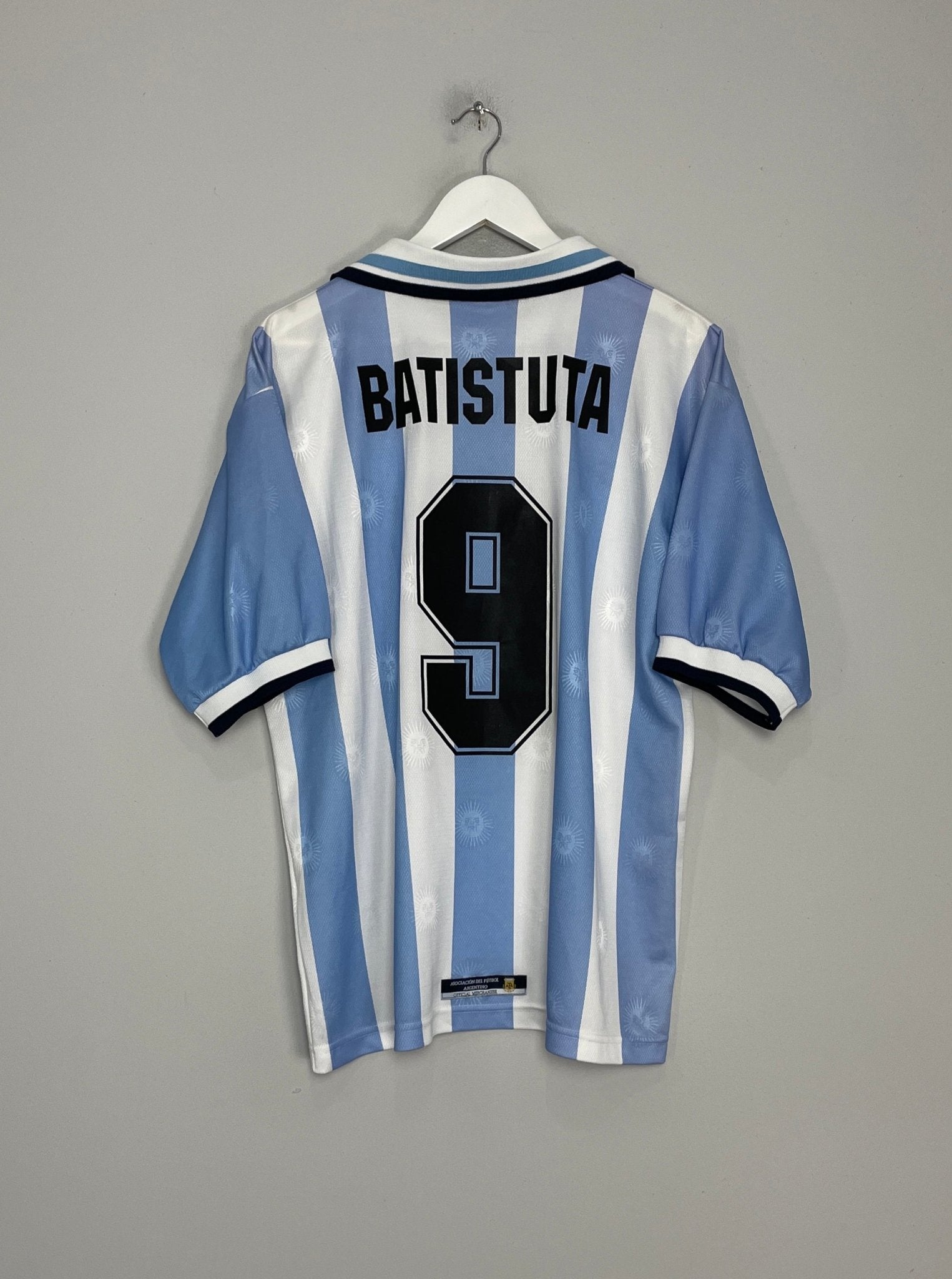Shop 1999/00 ARGENTINA BATISTUTA #9 HOME SHIRT (M) REEBOK, classic football shirts, vintage football shirts & retro soccer jerseys at Cult Kits