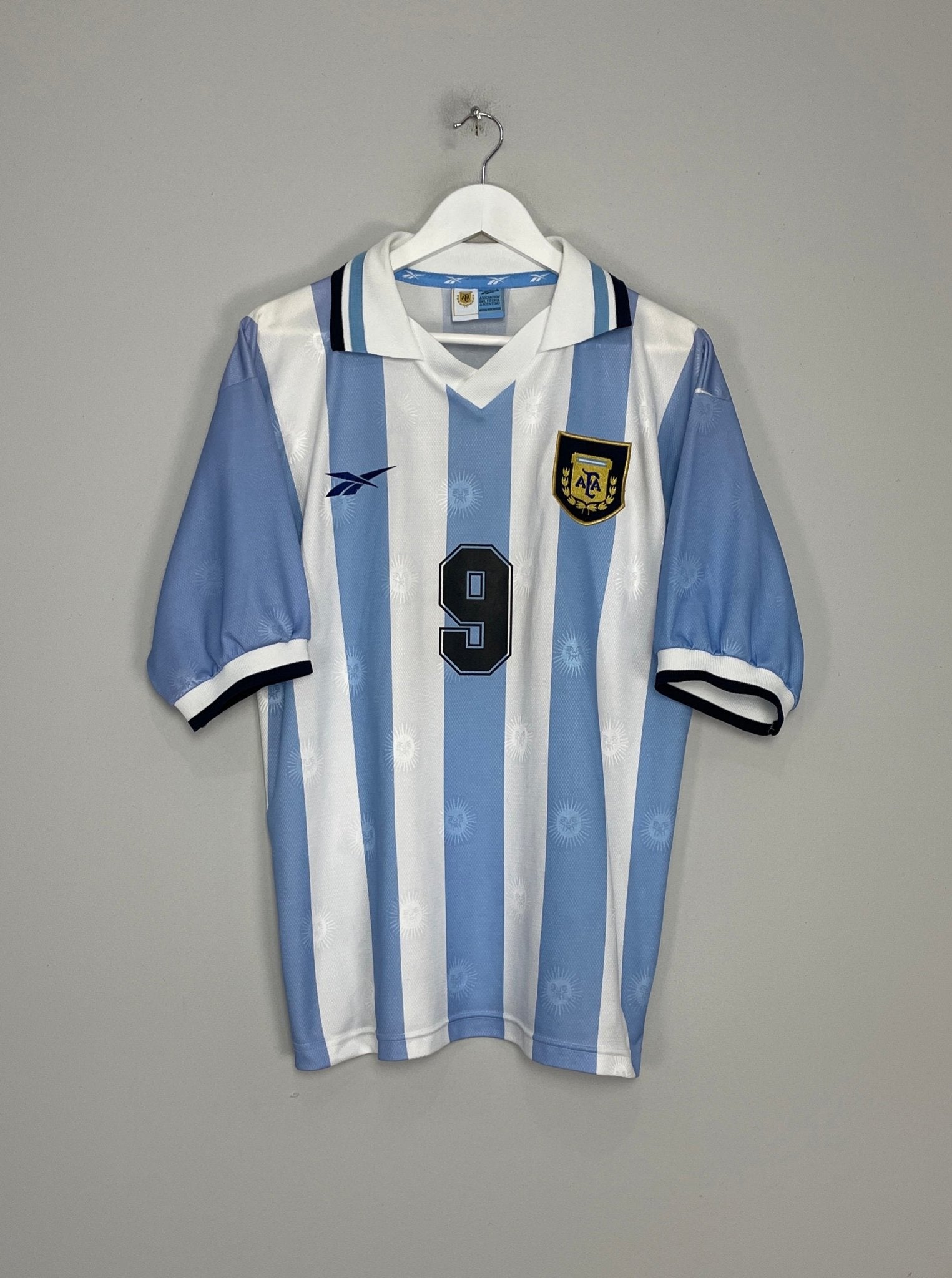 Shop 1999/00 ARGENTINA BATISTUTA #9 HOME SHIRT (M) REEBOK, classic football shirts, vintage football shirts & retro soccer jerseys at Cult Kits