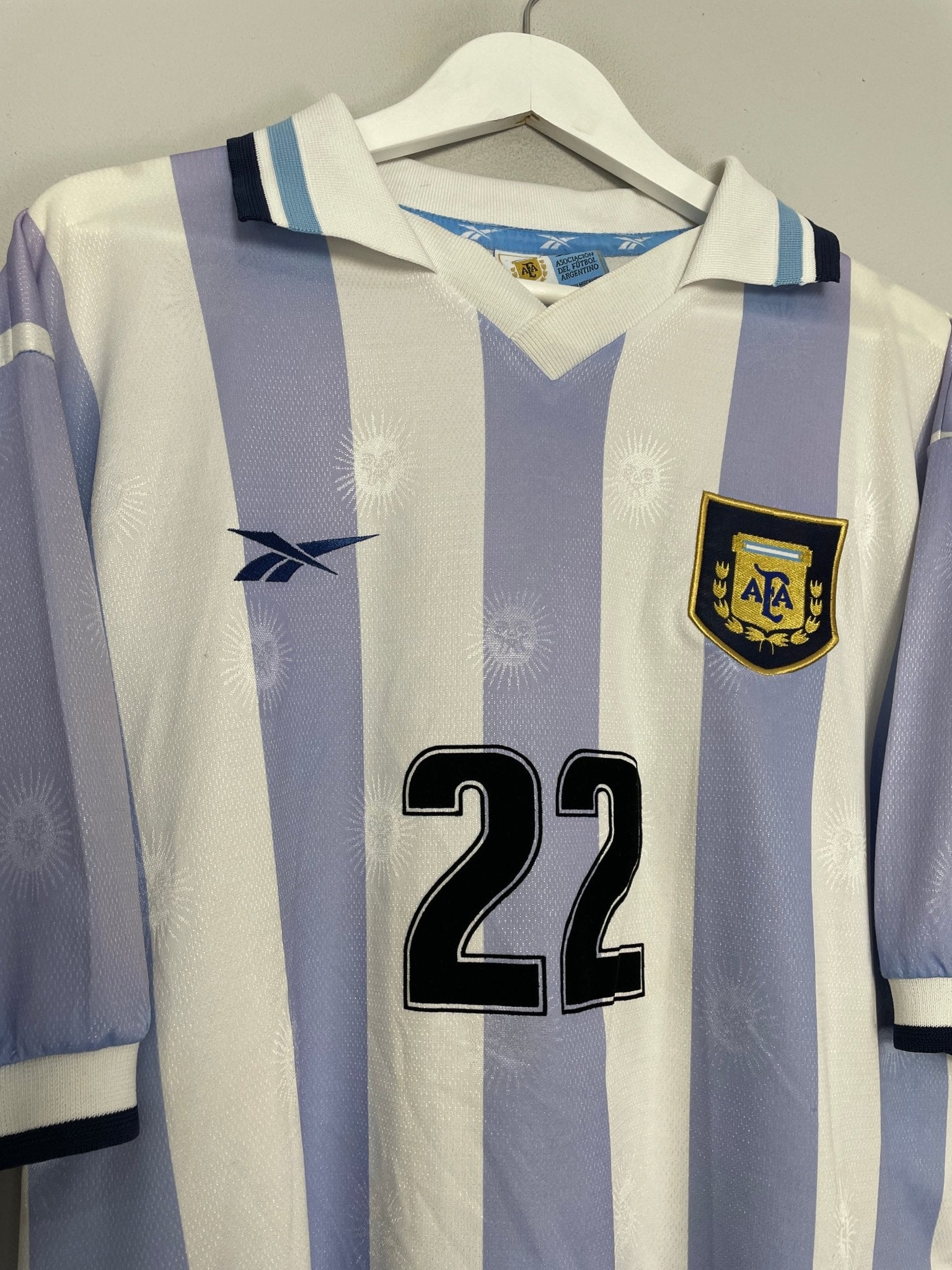 Shop 1999/00 ARGENTINA RIQUELME #22 HOME SHIRT (L) REEBOK, classic football shirts, vintage football shirts & retro soccer jerseys at Cult Kits