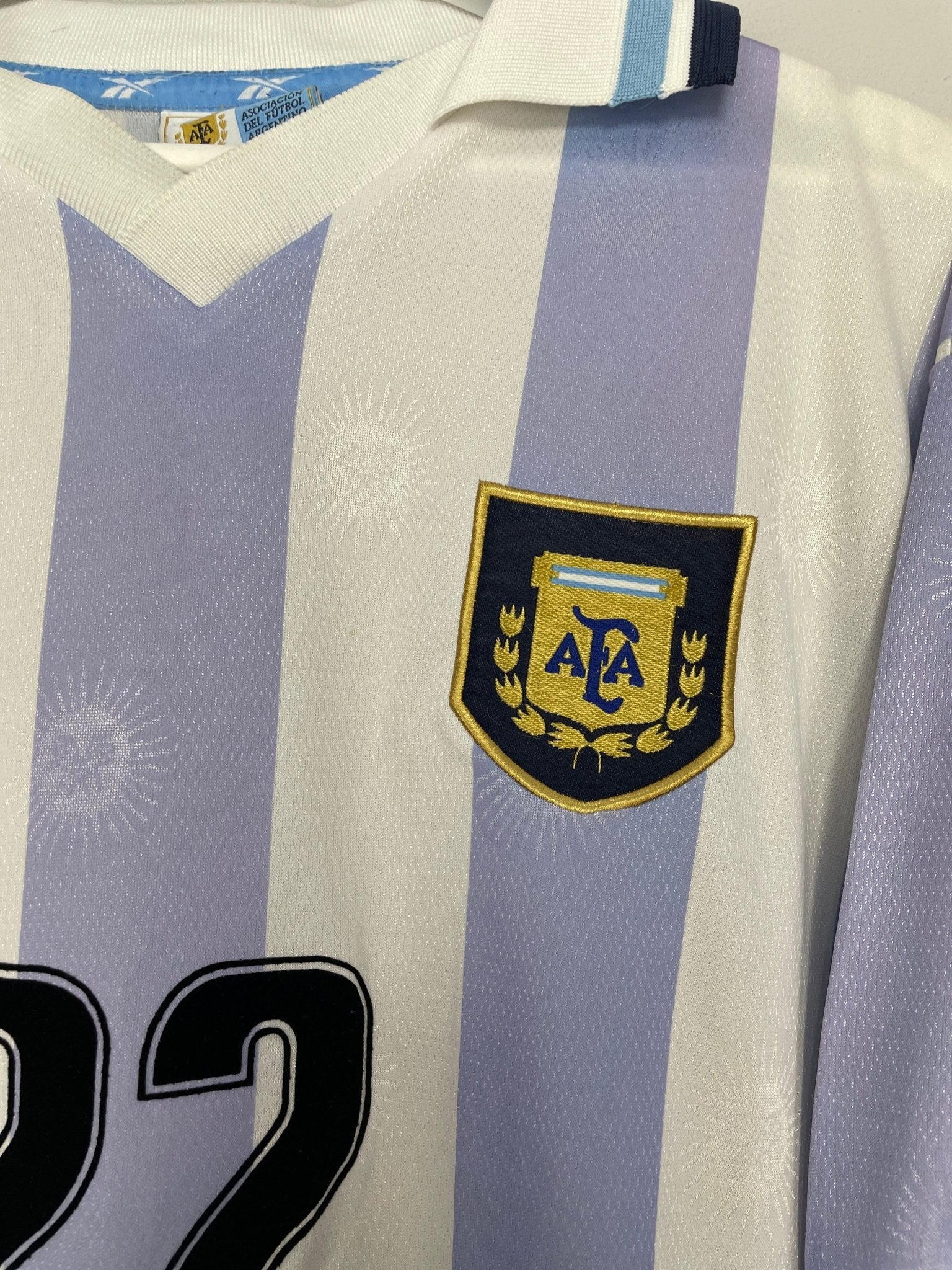 Shop 1999/00 ARGENTINA RIQUELME #22 HOME SHIRT (L) REEBOK, classic football shirts, vintage football shirts & retro soccer jerseys at Cult Kits