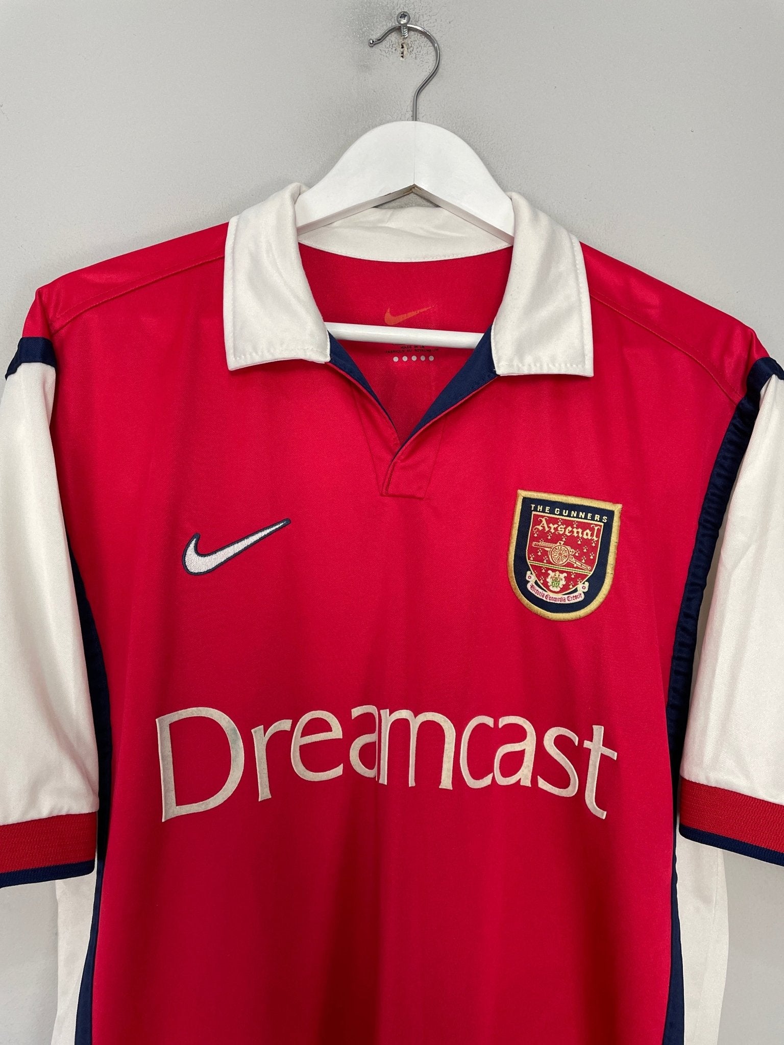 Shop 1999/00 ARSENAL BERGKAMP #10 HOME SHIRT (M) NIKE, classic football shirts, vintage football shirts & retro soccer jerseys at Cult Kits