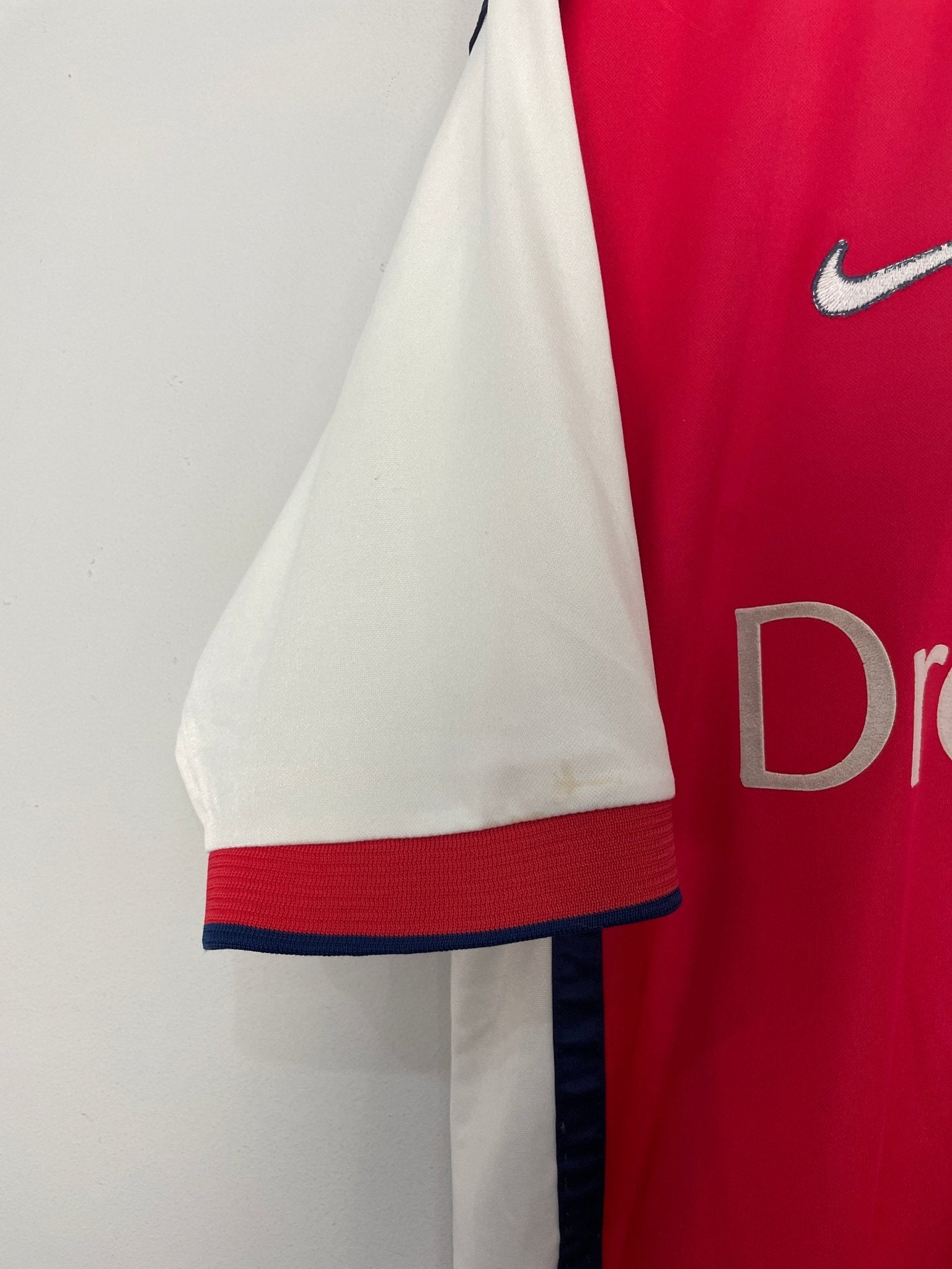Shop 1999/00 ARSENAL HOME SHIRT (L) NIKE, classic football shirts, vintage football shirts & retro soccer jerseys at Cult Kits