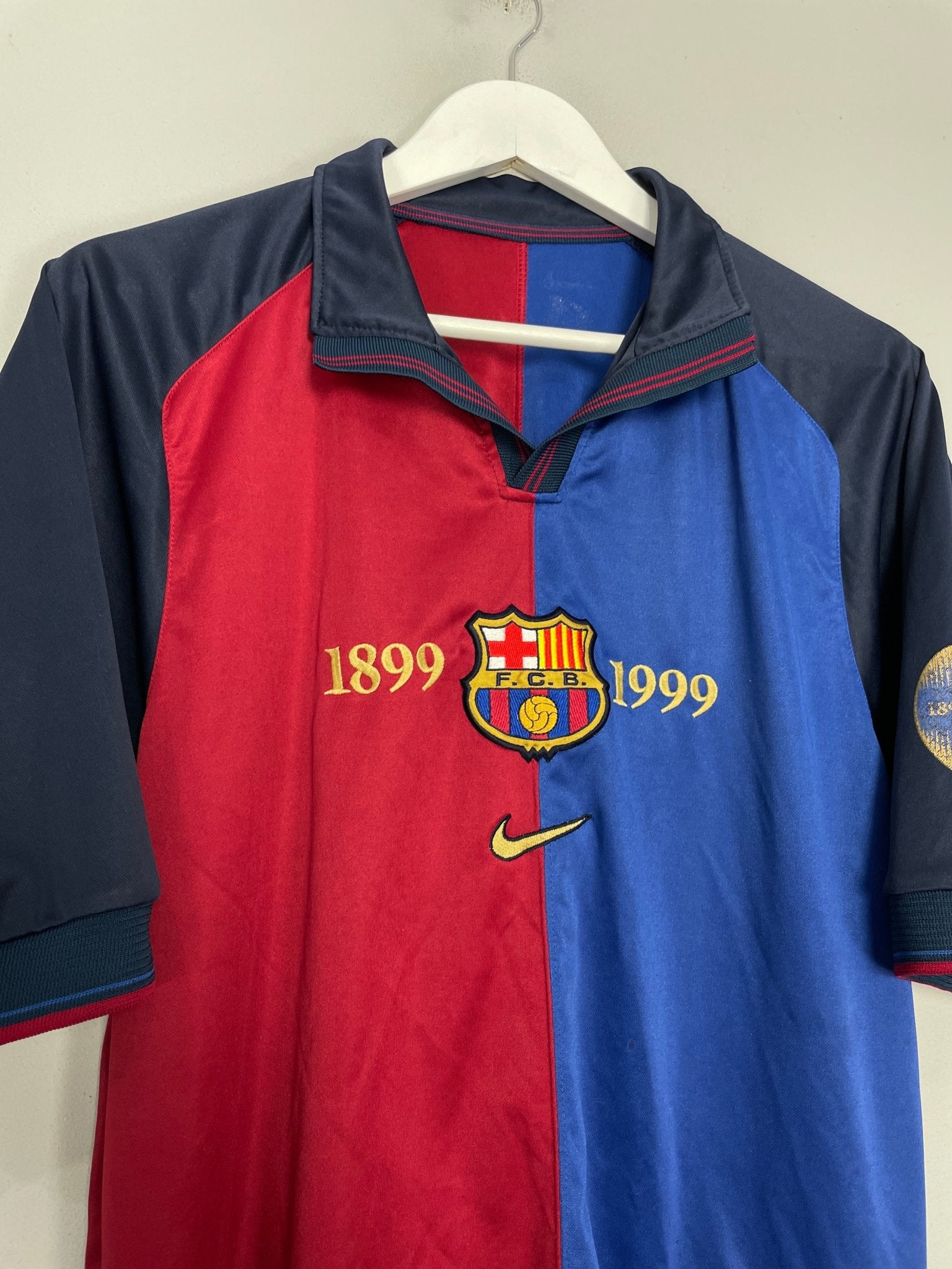 Shop 1999/00 BARCELONA *CENTENARY* HOME SHIRT (L) NIKE, classic football shirts, vintage football shirts & retro soccer jerseys at Cult Kits