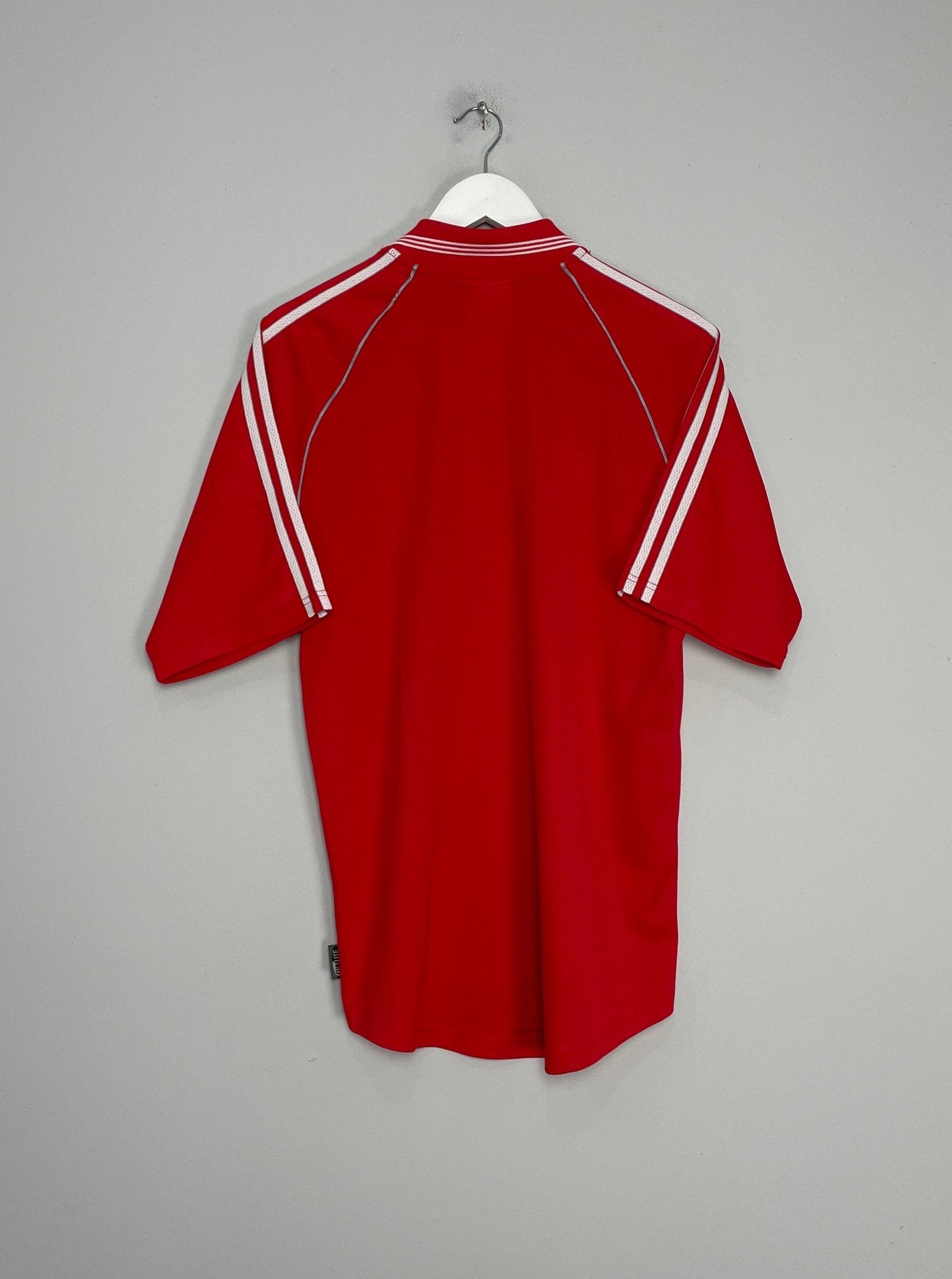 Shop 1999/00 BENFICA HOME SHIRT (S) ADIDAS, classic football shirts, vintage football shirts & retro soccer jerseys at Cult Kits