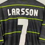 Shop 1999/00 CELTIC LARSSON AWAY SHIRT (XXL) UMBRO, classic football shirts, vintage football shirts & retro soccer jerseys at Cult Kits