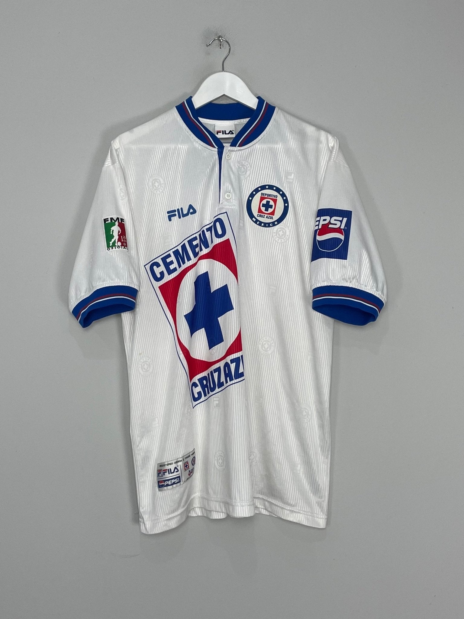 Shop 1999/00 CRUZ AZUL AWAY SHIRT (XL) FILA, classic football shirts, vintage football shirts & retro soccer jerseys at Cult Kits