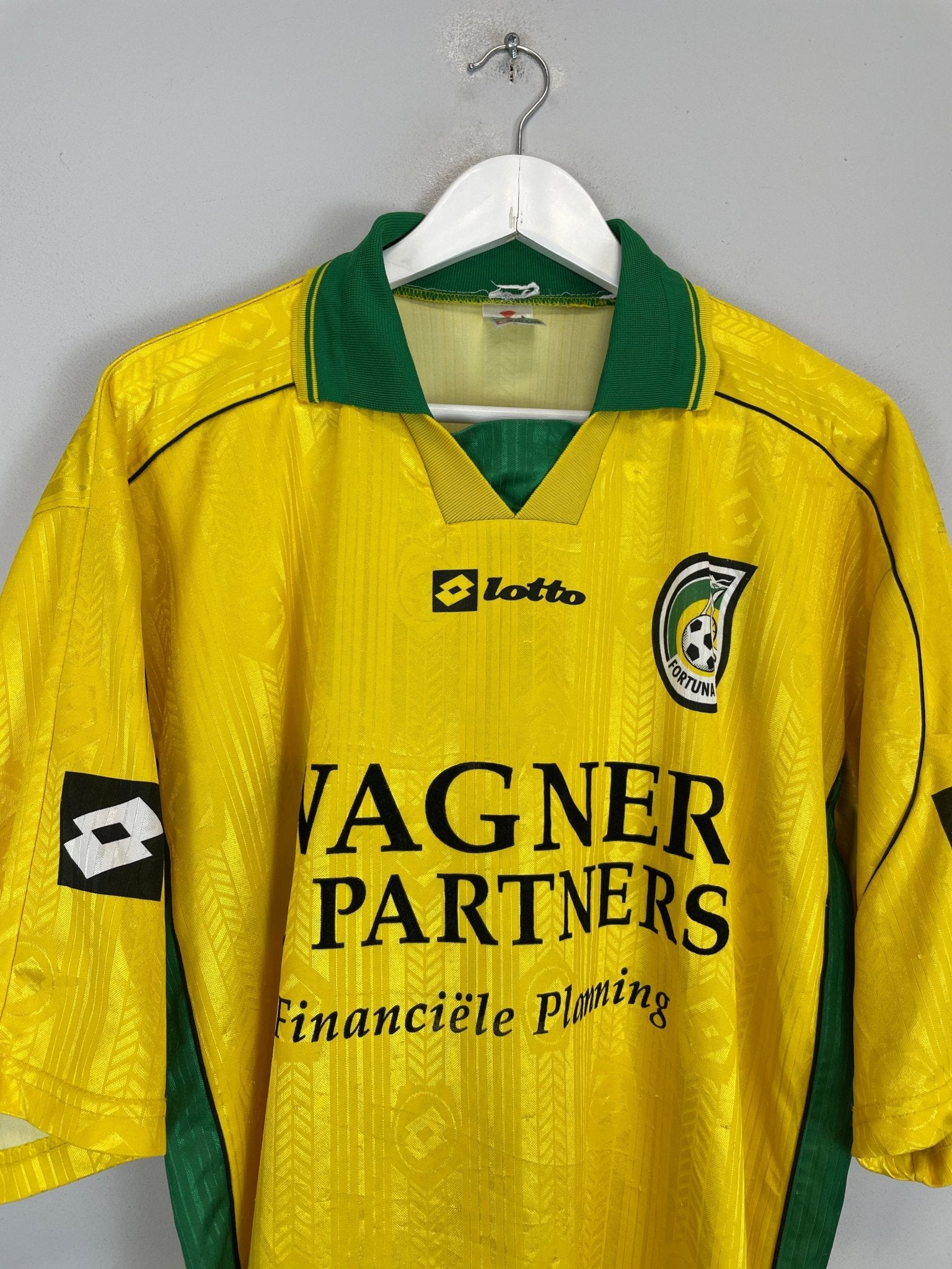Shop 1999/00 FORTUNA SITTARD HOME SHIRT (XL) LOTTO, classic football shirts, vintage football shirts & retro soccer jerseys at Cult Kits