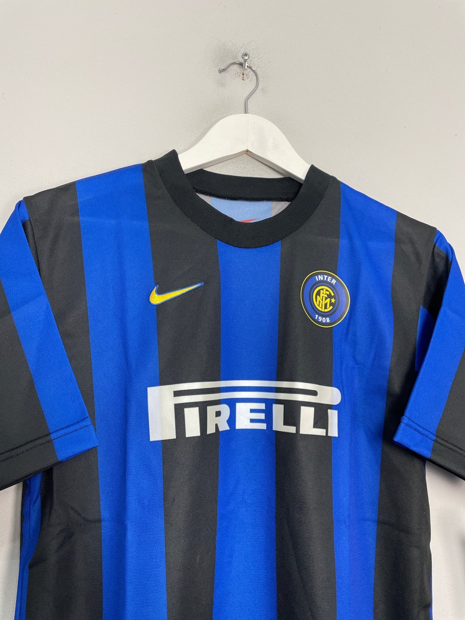 Shop 1999/00 INTER MILAN *BNWT* HOME SHIRT (L.KIDS) NIKE, classic football shirts, vintage football shirts & retro soccer jerseys at Cult Kits