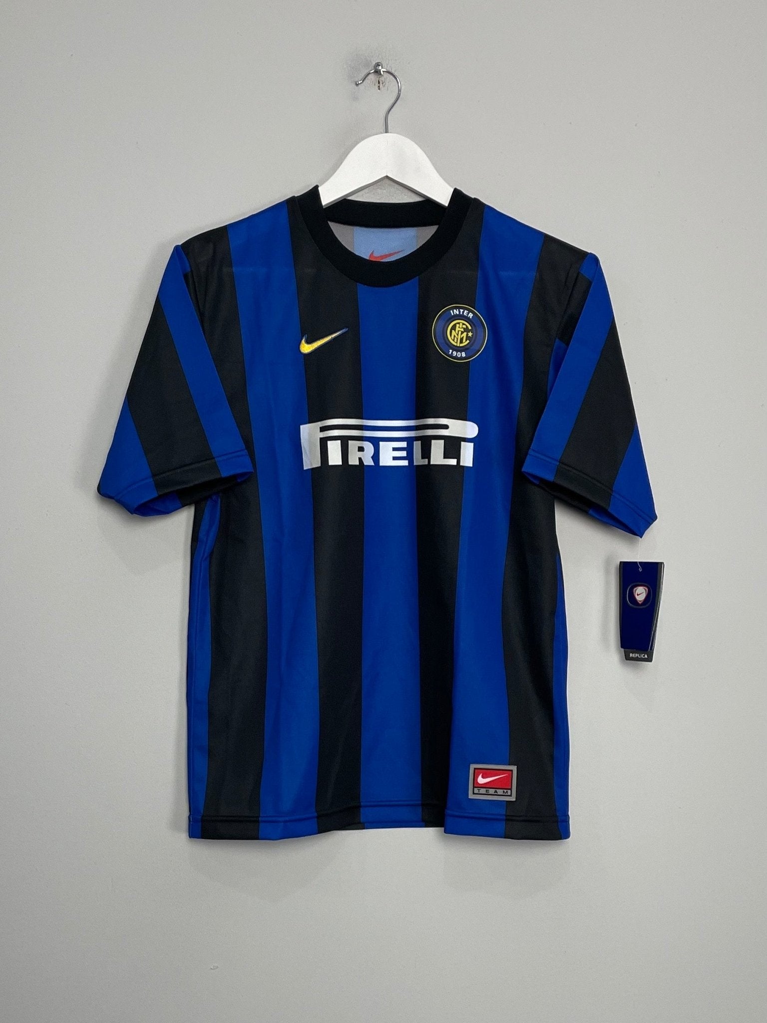 Shop 1999/00 INTER MILAN *BNWT* HOME SHIRT (L.KIDS) NIKE, classic football shirts, vintage football shirts & retro soccer jerseys at Cult Kits