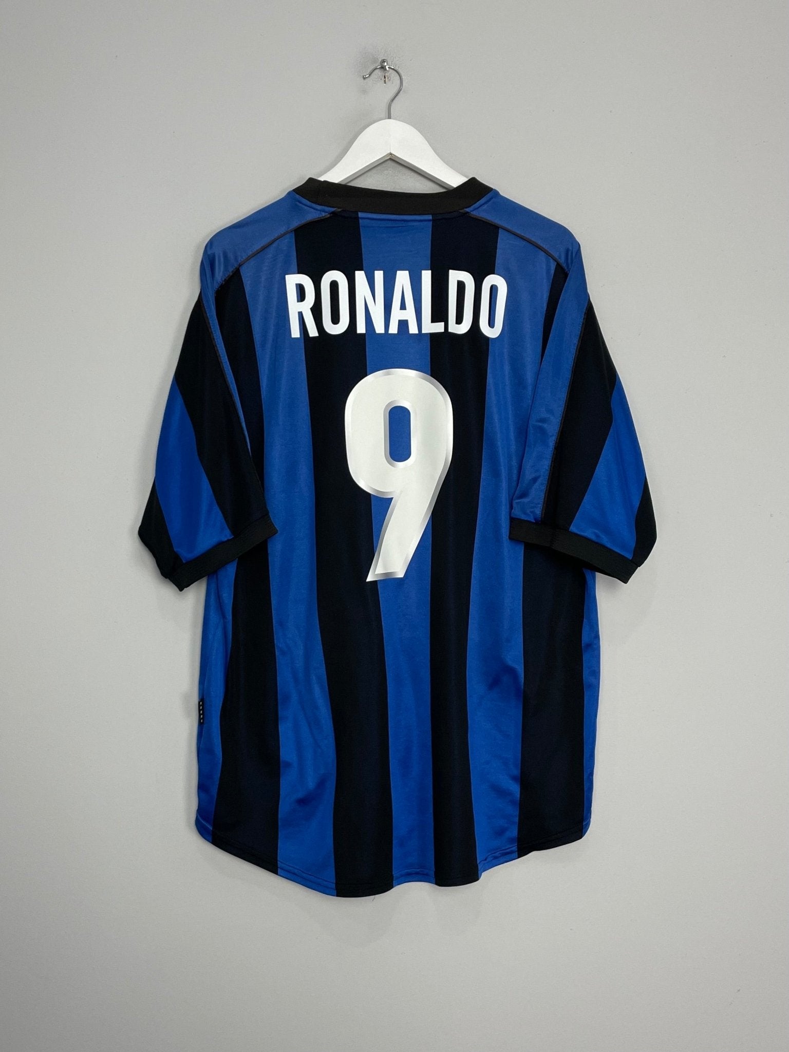 Shop 1999/00 INTER MILAN RONALDO #9 HOME SHIRT (XL) NIKE, classic football shirts, vintage football shirts & retro soccer jerseys at Cult Kits