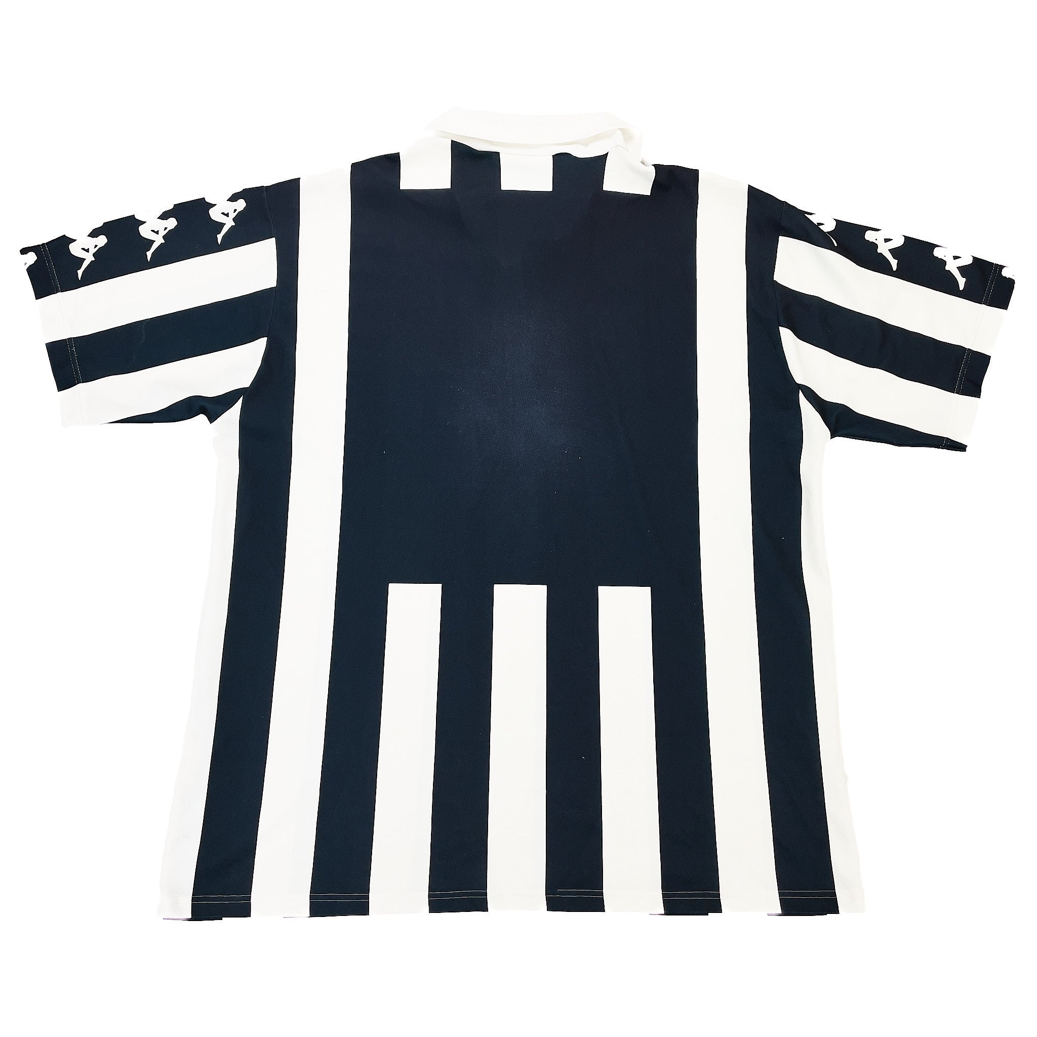 Buy 1999/00 JUVENTUS HOME SHIRT (L) KAPPA BASIC ~ Free worldwide shipping available ~ Authentic Vintage Football Shirts from Cult Kits