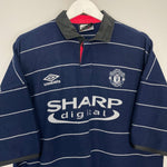 Shop 1999/00 MANCHESTER UNITED BECKHAM #7 AWAY SHIRT (XXL) UMBRO, classic football shirts, vintage football shirts & retro soccer jerseys at Cult Kits