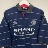 Shop 1999/00 MANCHESTER UNITED BECKHAM #7 AWAY SHIRT (XXL) UMBRO, classic football shirts, vintage football shirts & retro soccer jerseys at Cult Kits