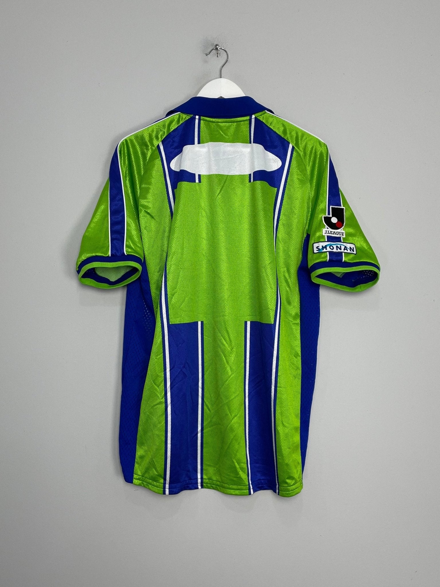 Shop 1999/00 SHONAN BELLMARE HOME SHIRT (L) KAPPA, classic football shirts, vintage football shirts & retro soccer jerseys at Cult Kits