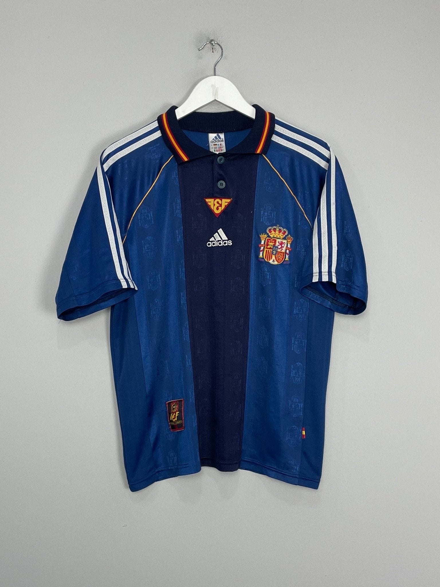 Shop 1999/00 SPAIN AWAY SHIRT (M) ADIDAS, classic football shirts, vintage football shirts & retro soccer jerseys at Cult Kits