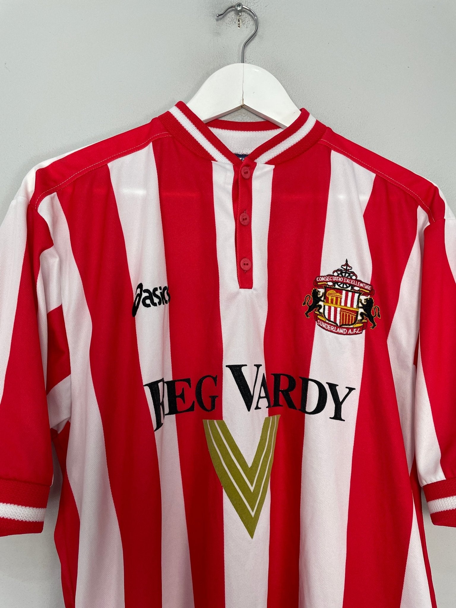 Shop 1999/00 SUNDERLAND HOME SHIRT (L) ASICS, classic football shirts, vintage football shirts & retro soccer jerseys at Cult Kits