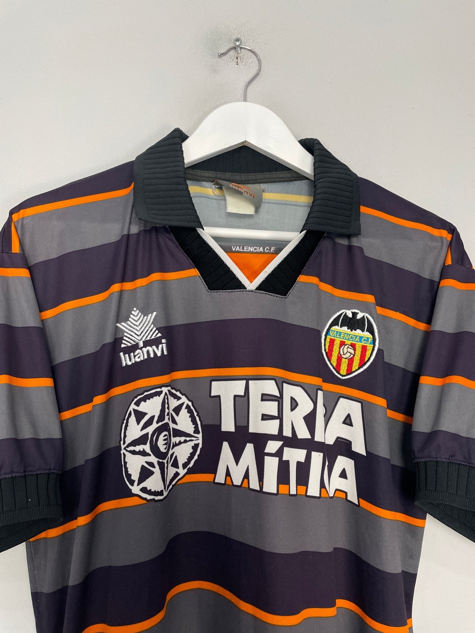 Shop 1999/00 VALENCIA THIRD SHIRT (M) LUANVI, classic football shirts, vintage football shirts & retro soccer jerseys at Cult Kits
