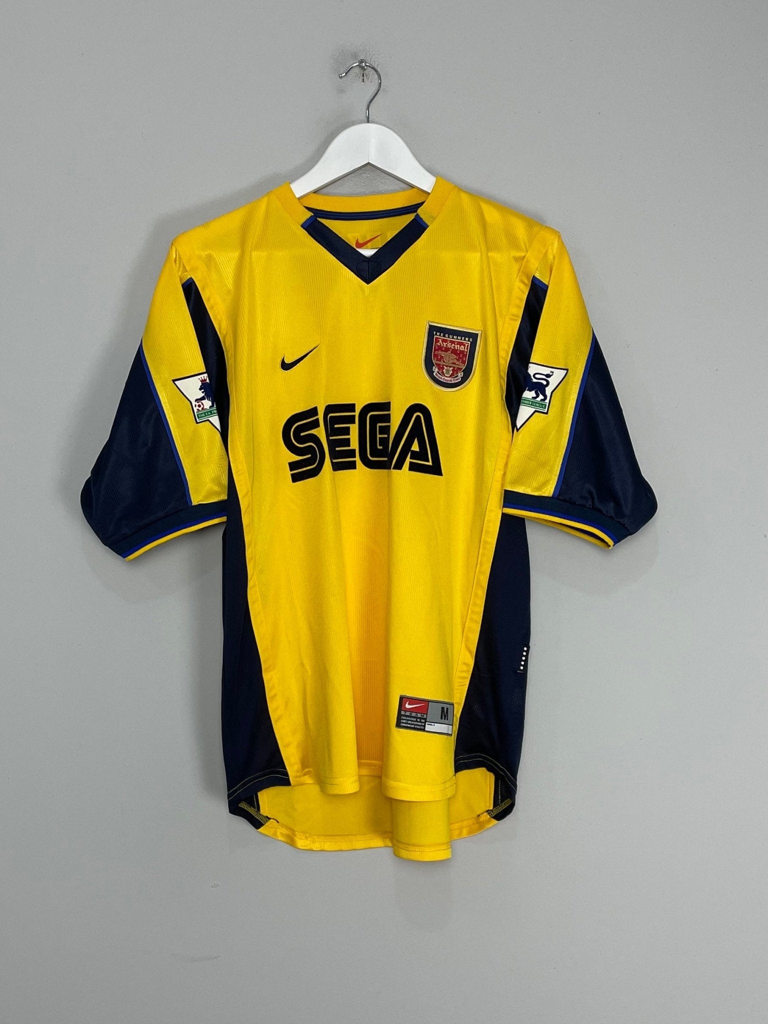 Shop 1999/01 ARSENAL SUKER #9 AWAY SHIRT (M) NIKE, classic football shirts, vintage football shirts & retro soccer jerseys at Cult Kits