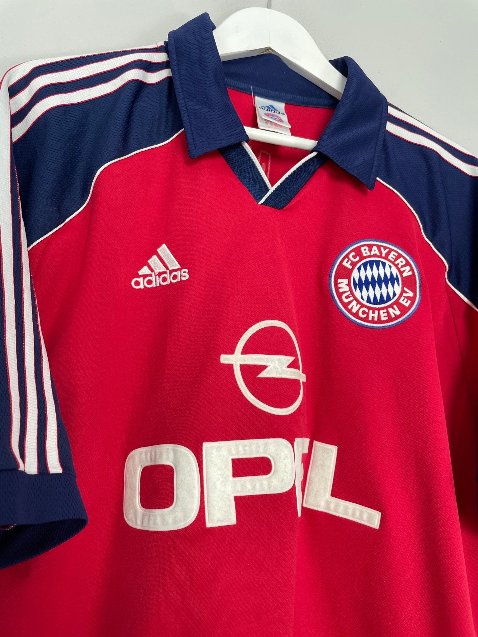 Shop 1999/01 BAYERN MUNICH HOME SHIRT (XL) ADIDAS, classic football shirts, vintage football shirts & retro soccer jerseys at Cult Kits