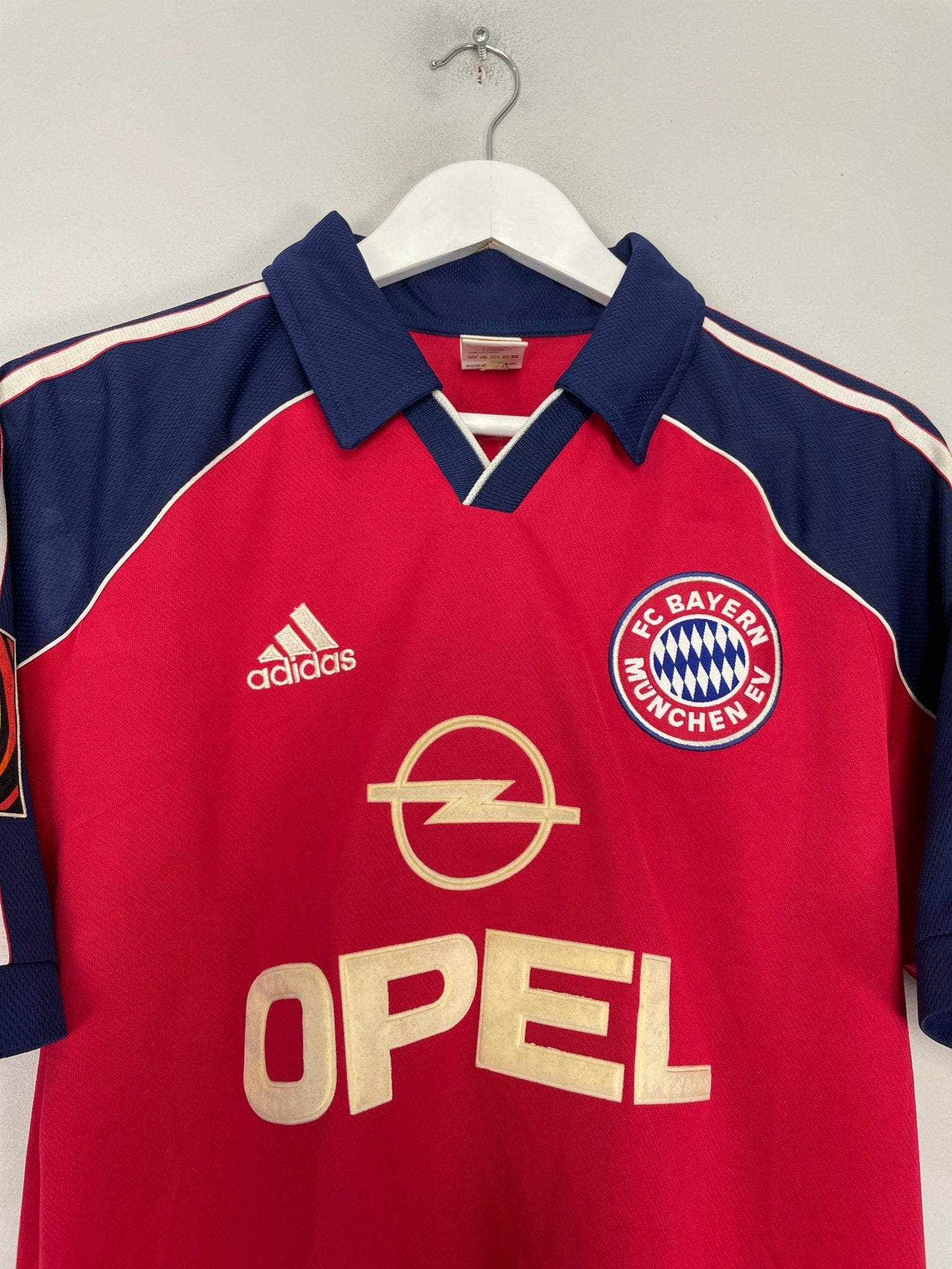 Shop 1999/01 BAYERN MUNICH SANTA CRUZ #24 HOME SHIRT (M) ADIDAS, classic football shirts, vintage football shirts & retro soccer jerseys at Cult Kits