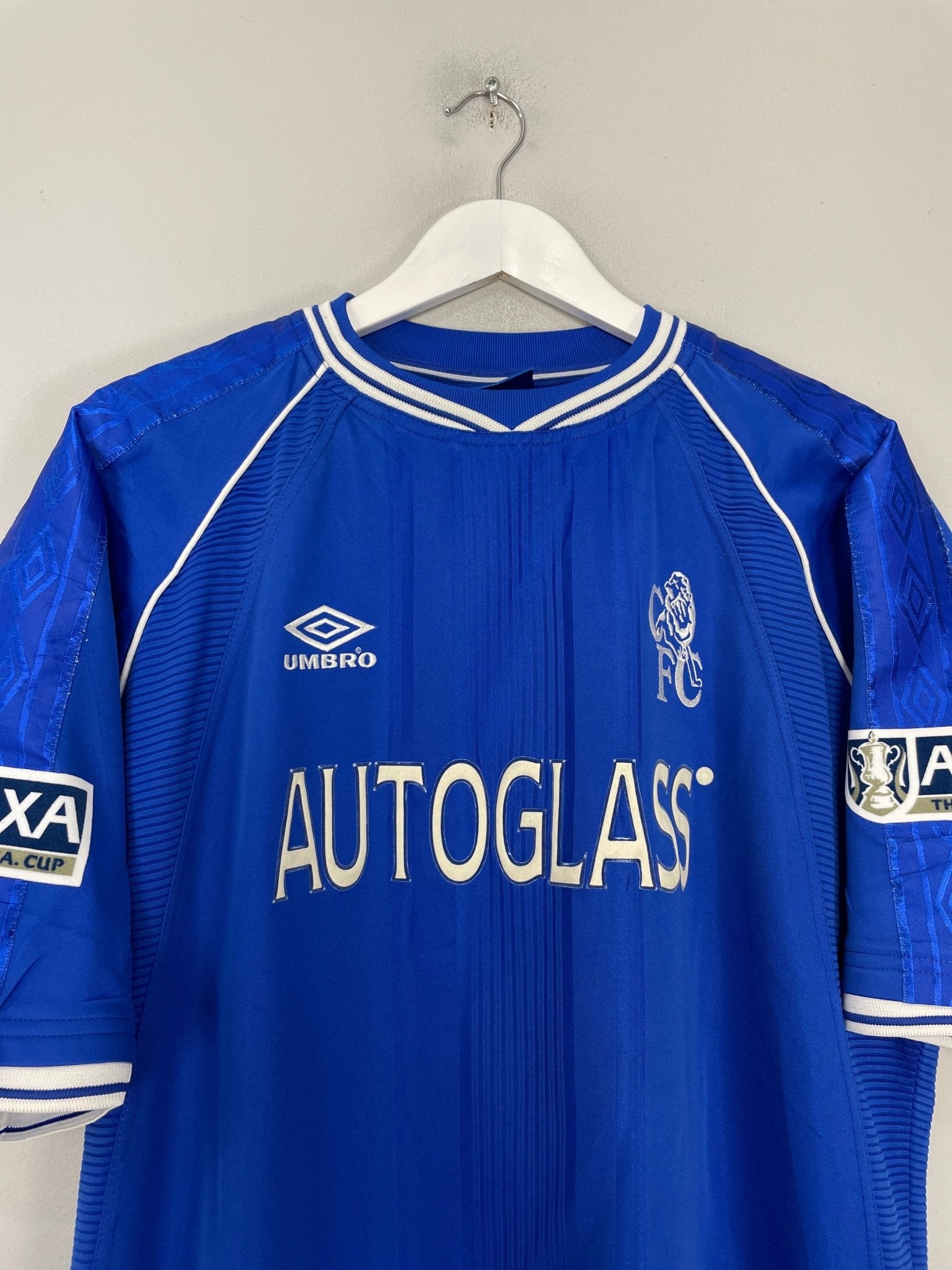 Shop 1999/01 CHELSEA ZOLA #25 FA CUP HOME SHIRT (XL) UMBRO, classic football shirts, vintage football shirts & retro soccer jerseys at Cult Kits
