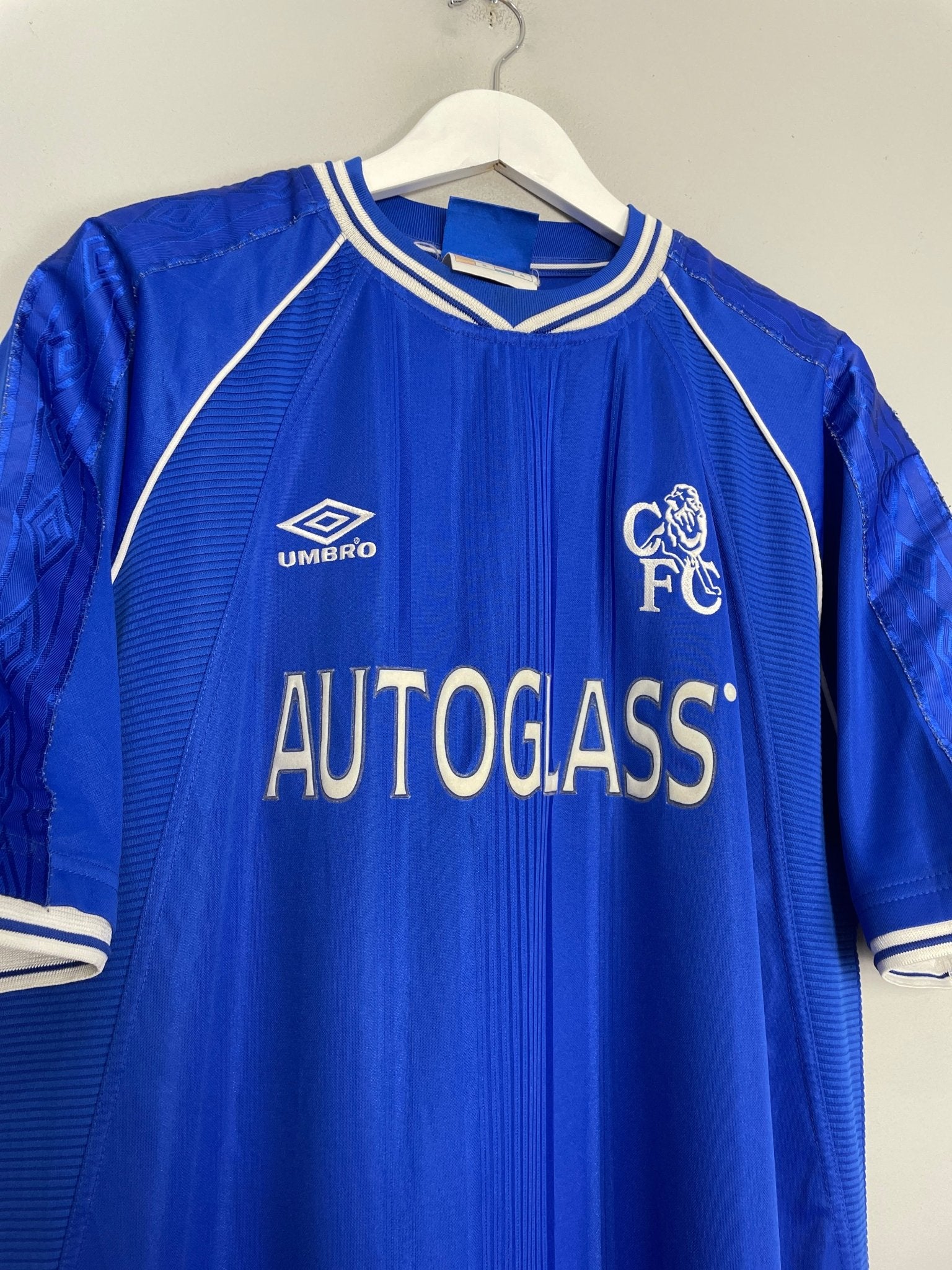 Shop 1999/01 CHELSEA ZOLA #25 HOME SHIRT (XL) UMBRO, classic football shirts, vintage football shirts & retro soccer jerseys at Cult Kits