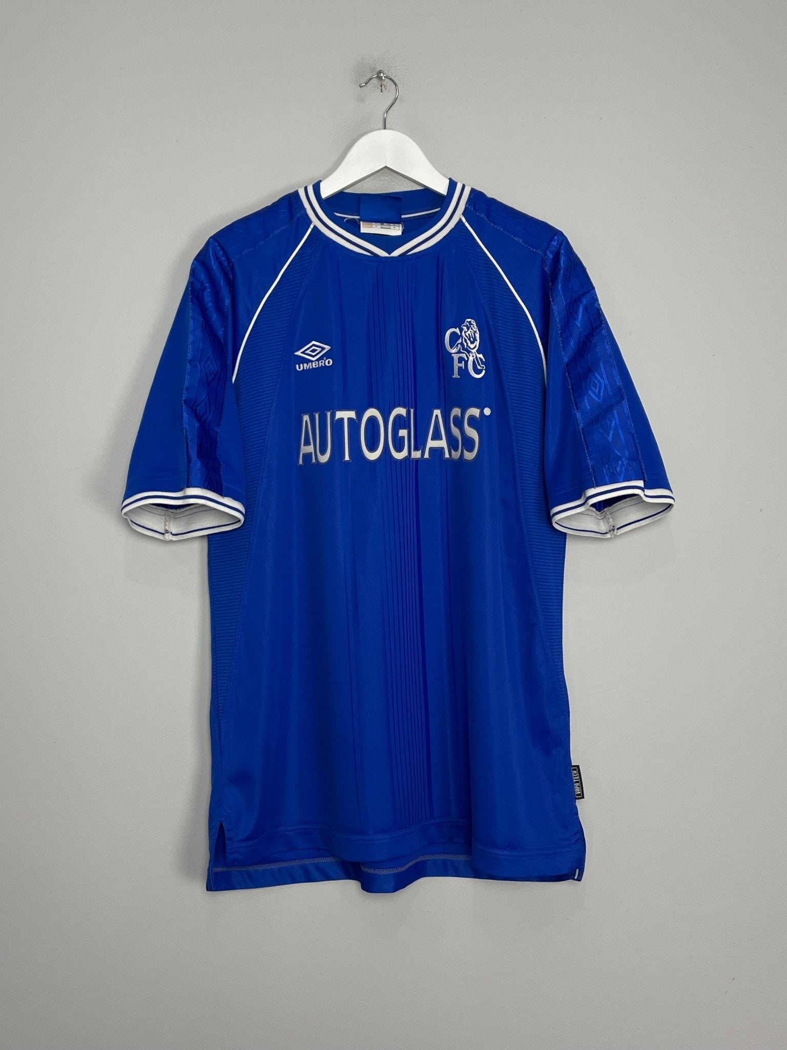 Shop 1999/01 CHELSEA ZOLA #25 HOME SHIRT (XL) UMBRO, classic football shirts, vintage football shirts & retro soccer jerseys at Cult Kits