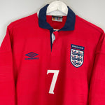 Shop 1999/01 ENGLAND BECKHAM #7 AWAY SHIRT (L) UMBRO, classic football shirts, vintage football shirts & retro soccer jerseys at Cult Kits