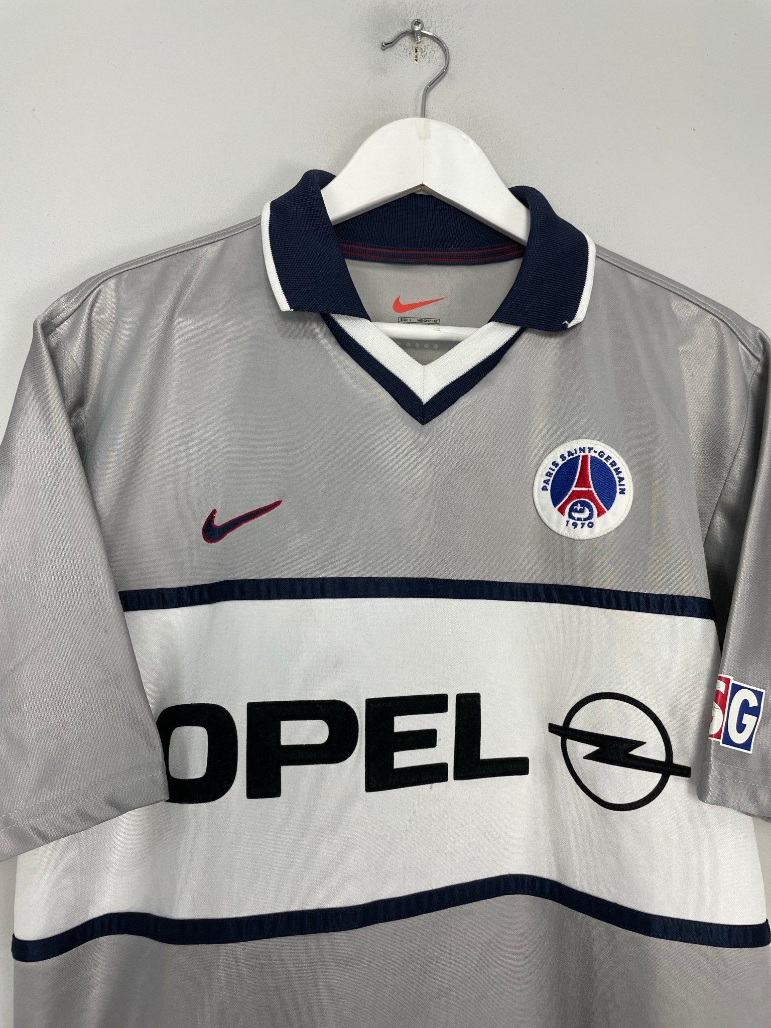 Shop 1999/01 PSG AWAY SHIRT (L) NIKE, classic football shirts, vintage football shirts & retro soccer jerseys at Cult Kits