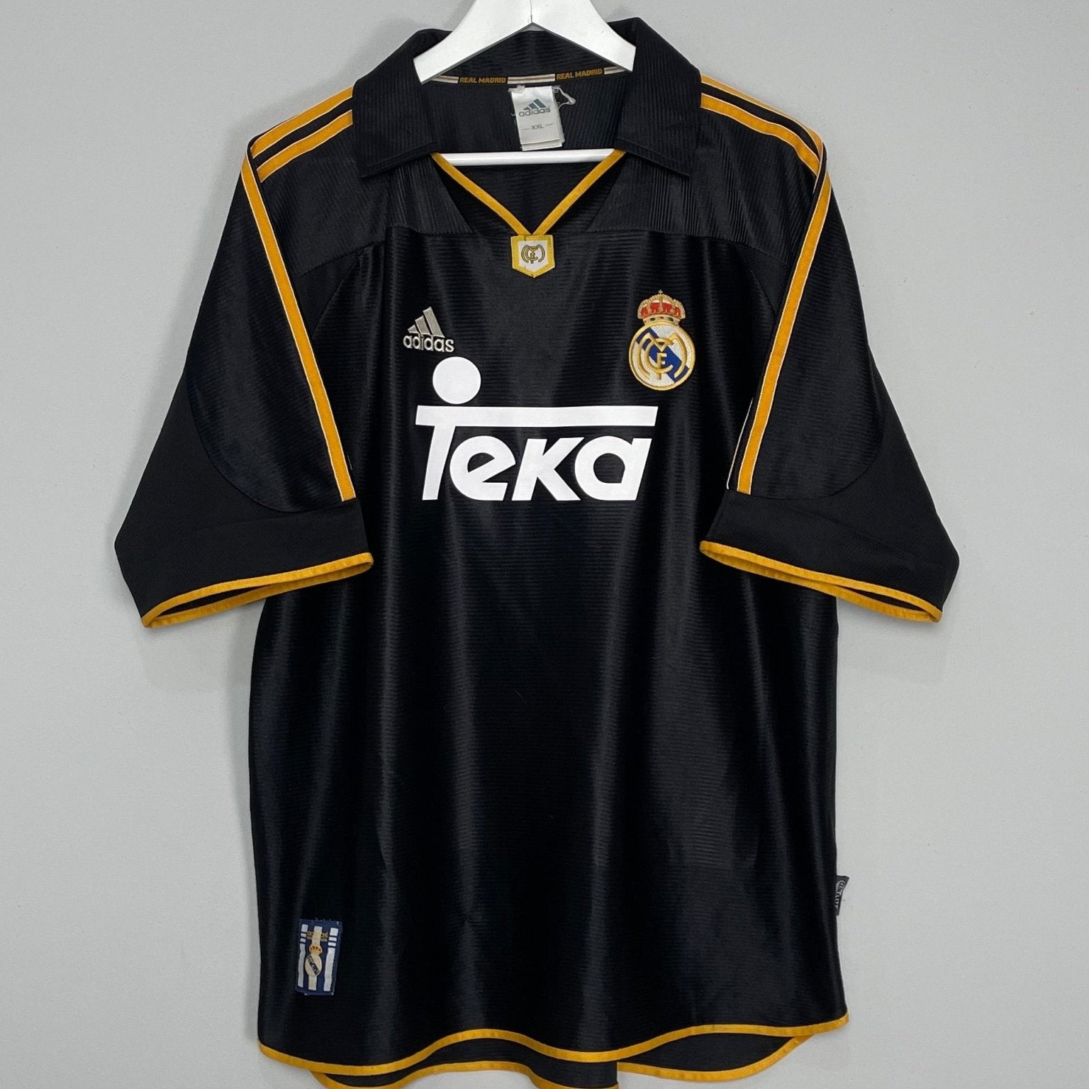 Shop 1999/01 REAL MADRID AWAY SHIRT (XXL) ADIDAS, classic football shirts, vintage football shirts & retro soccer jerseys at Cult Kits