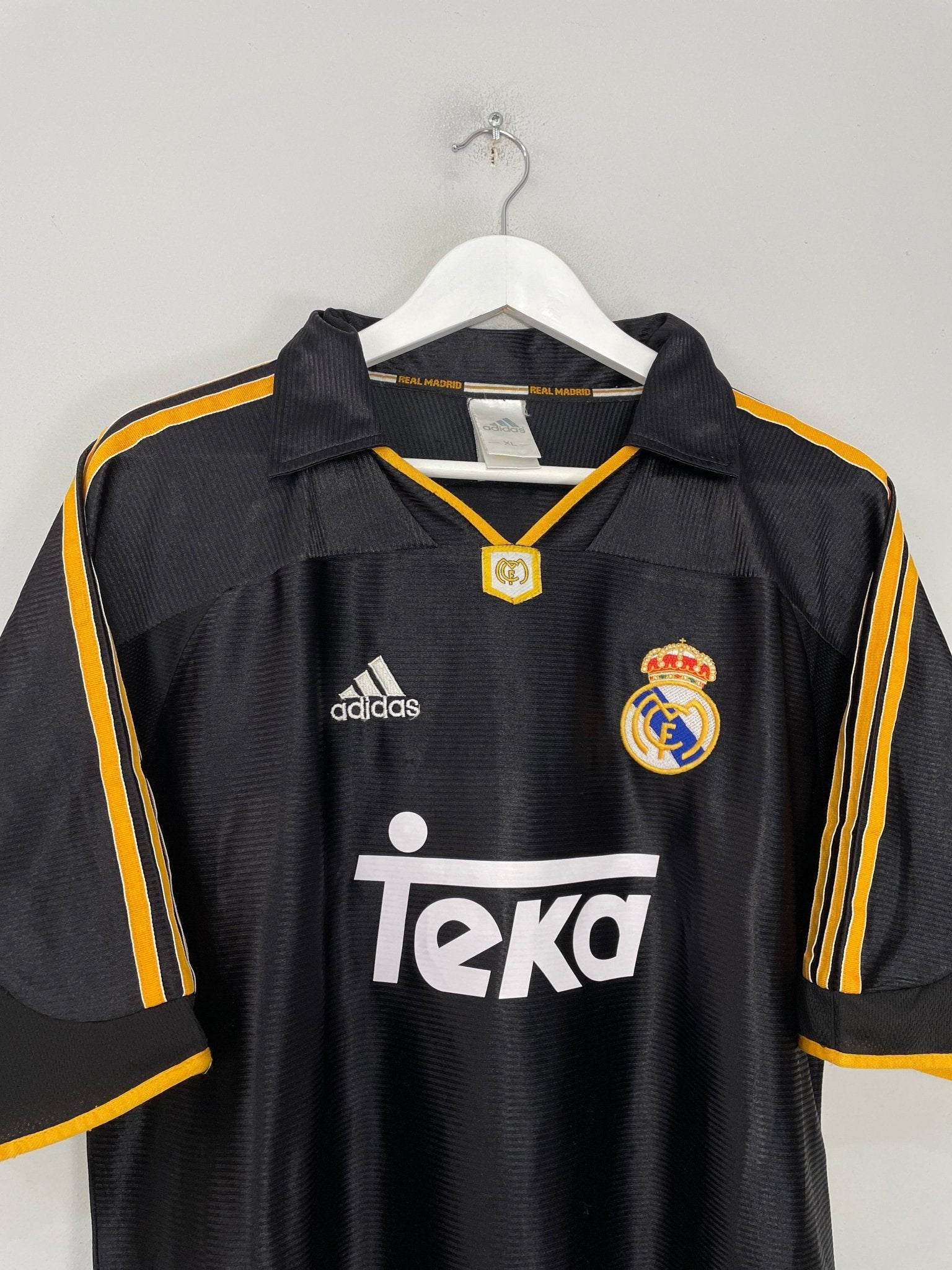 Shop 1999/01 REAL MADRID REDONDO #6 AWAY SHIRT (XL) ADIDAS, classic football shirts, vintage football shirts & retro soccer jerseys at Cult Kits