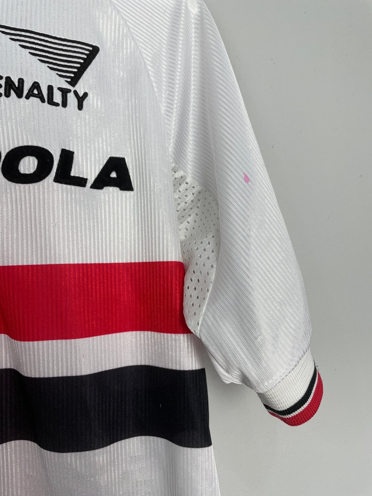 Shop 1999/01 SAO PAULO #10 HOME SHIRT (S) PENALTY, classic football shirts, vintage football shirts & retro soccer jerseys at Cult Kits