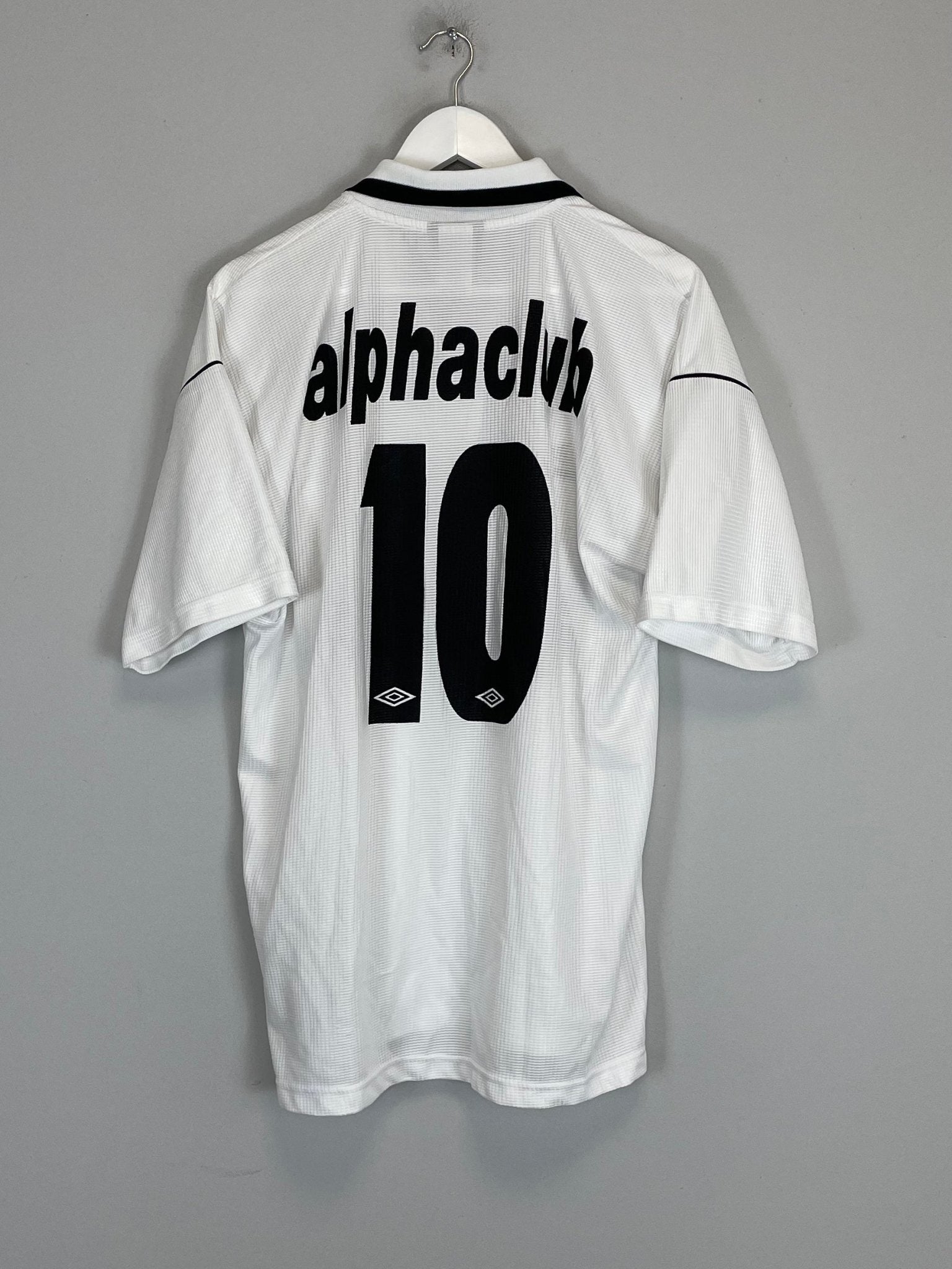 Shop 2000 SANTOS #10 HOME SHIRT (L) UMBRO, classic football shirts, vintage football shirts & retro soccer jerseys at Cult Kits